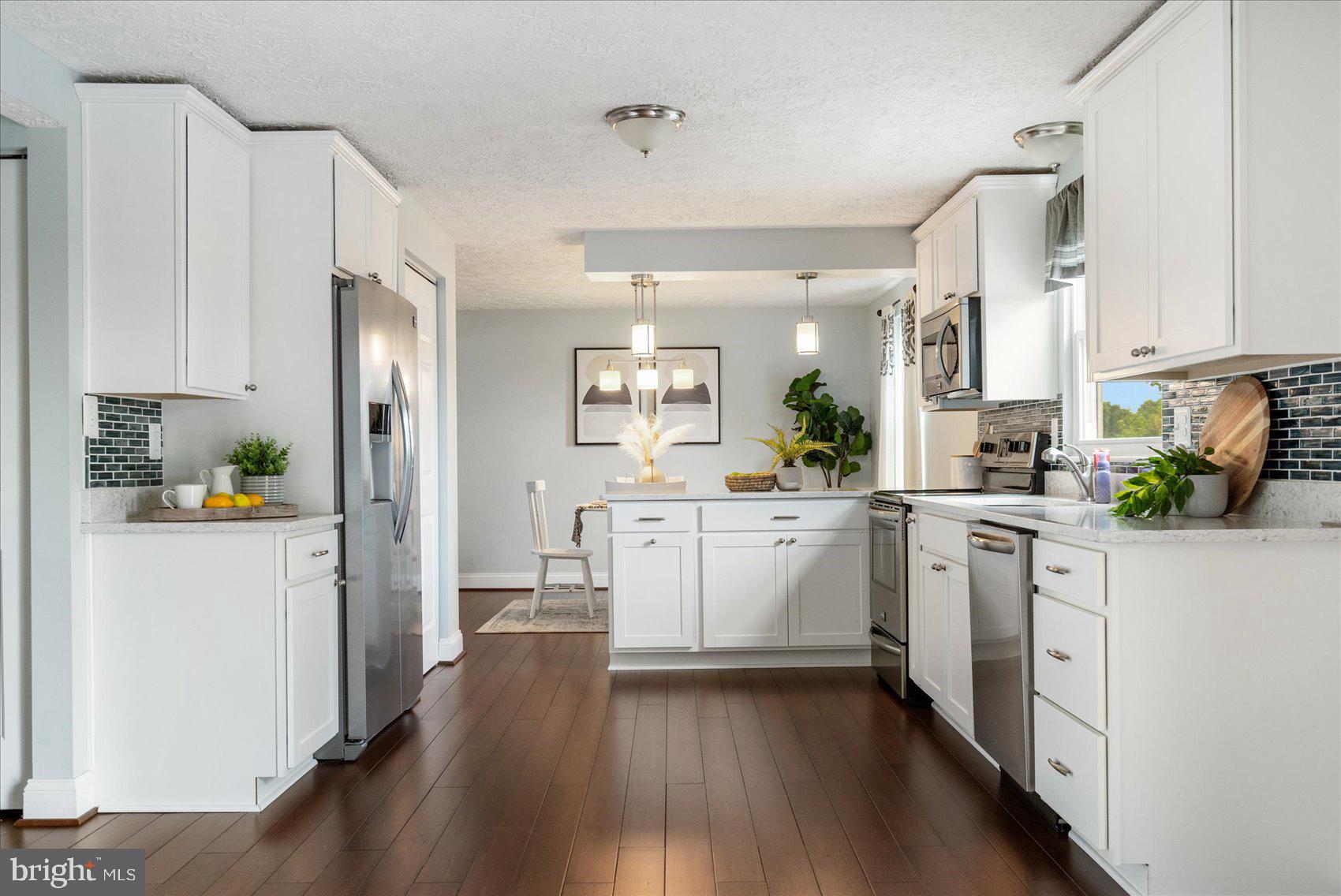 LAUREL VALLEY - Residential