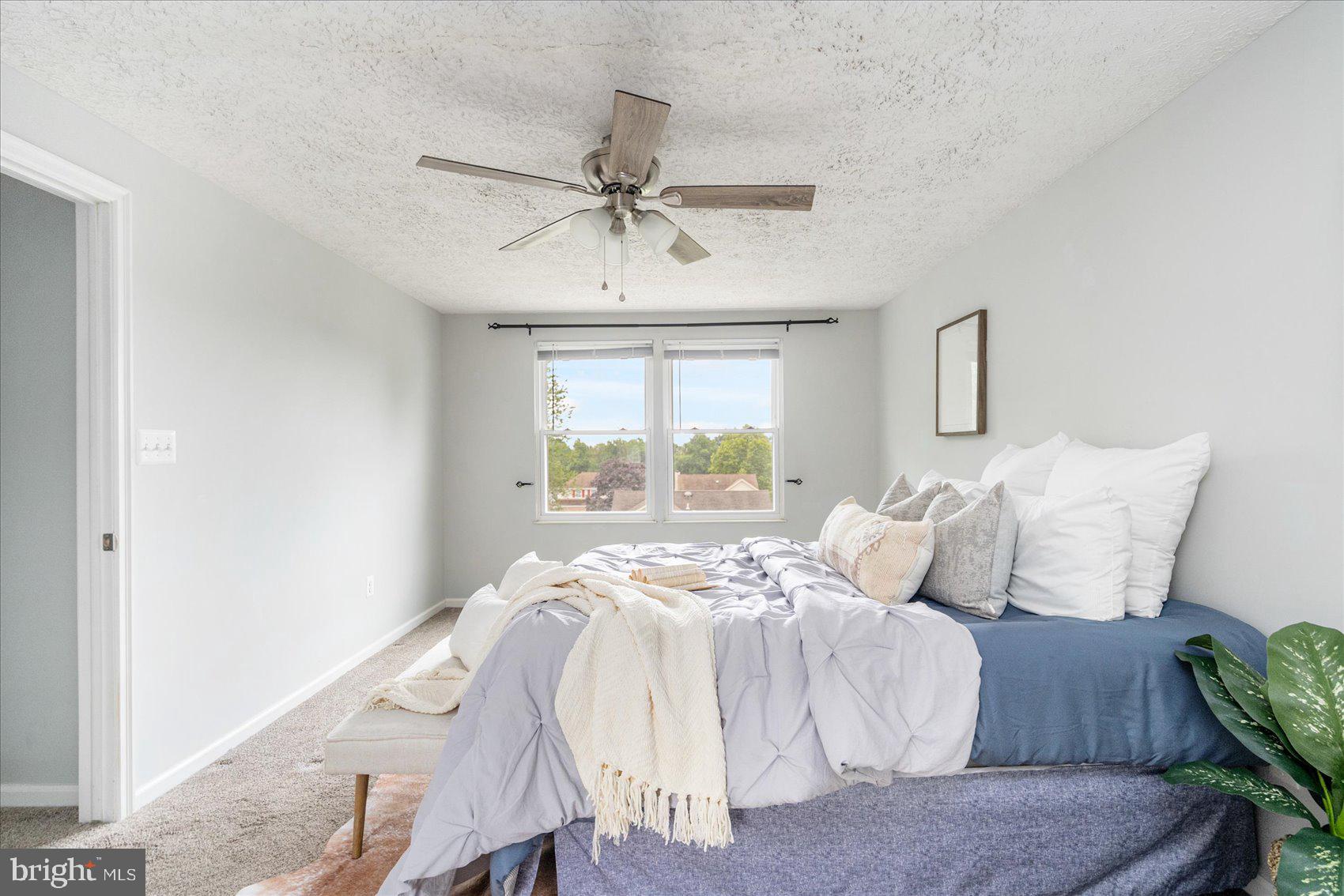 LAUREL VALLEY - Residential