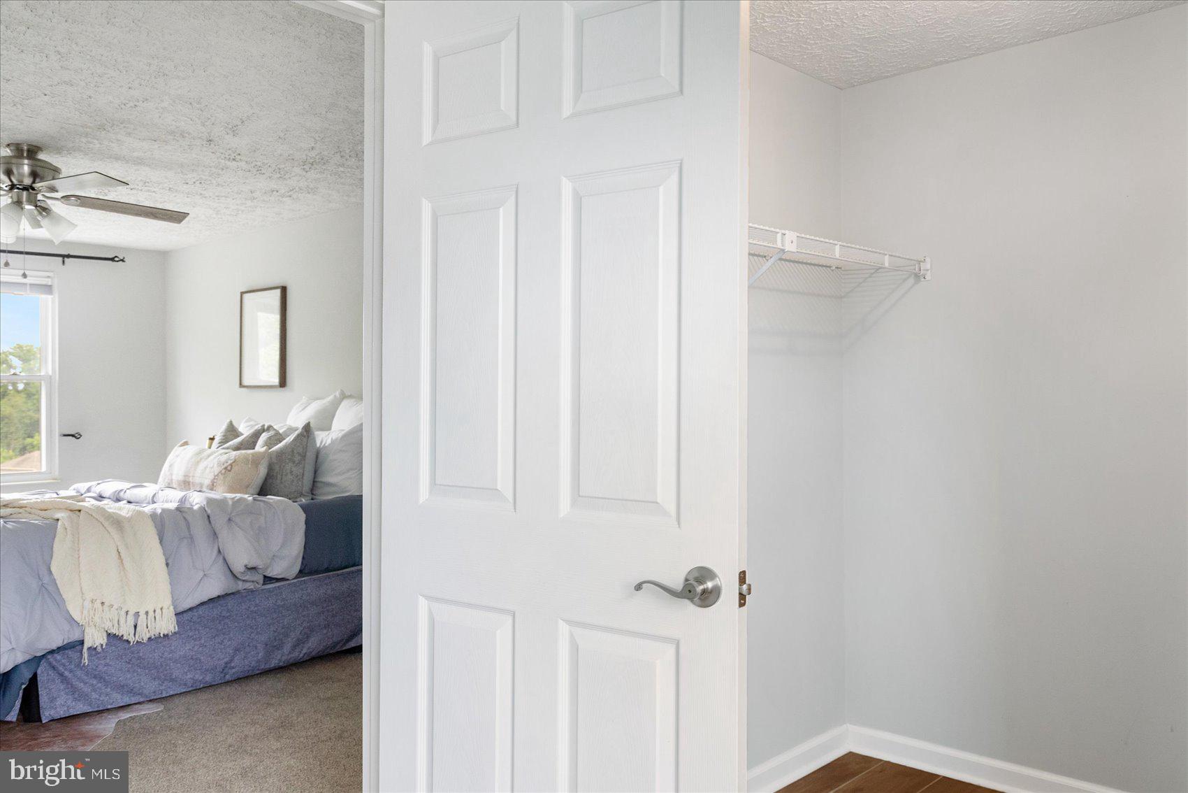 LAUREL VALLEY - Residential