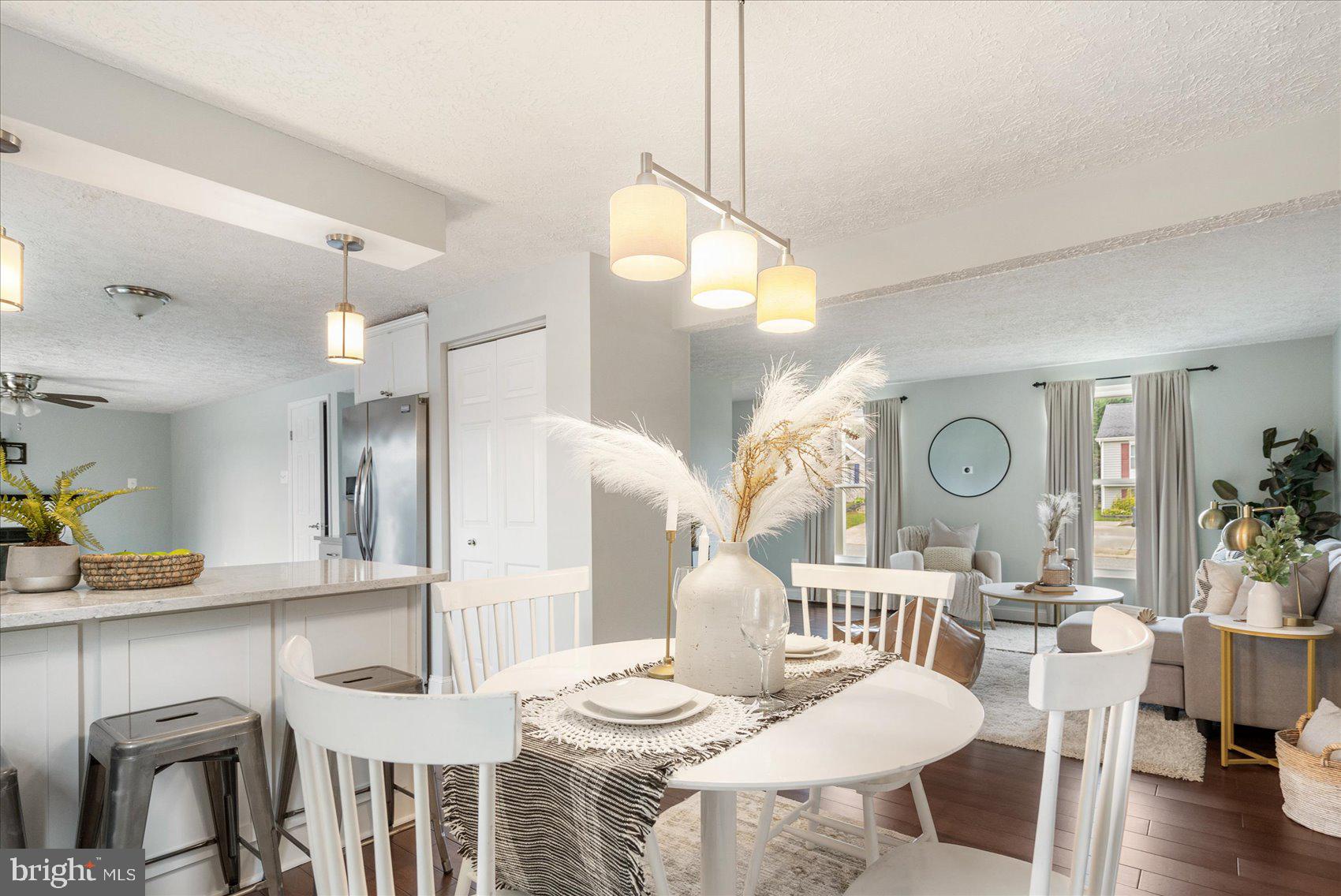 LAUREL VALLEY - Residential