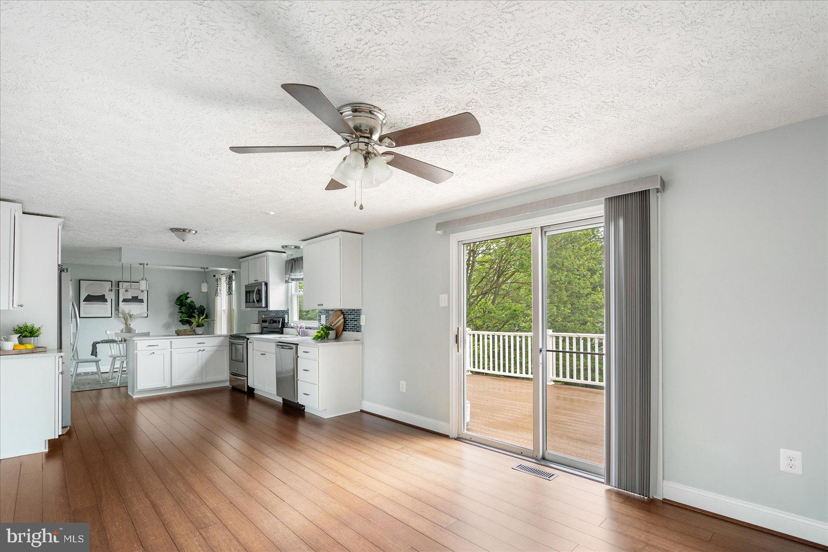 LAUREL VALLEY - Residential