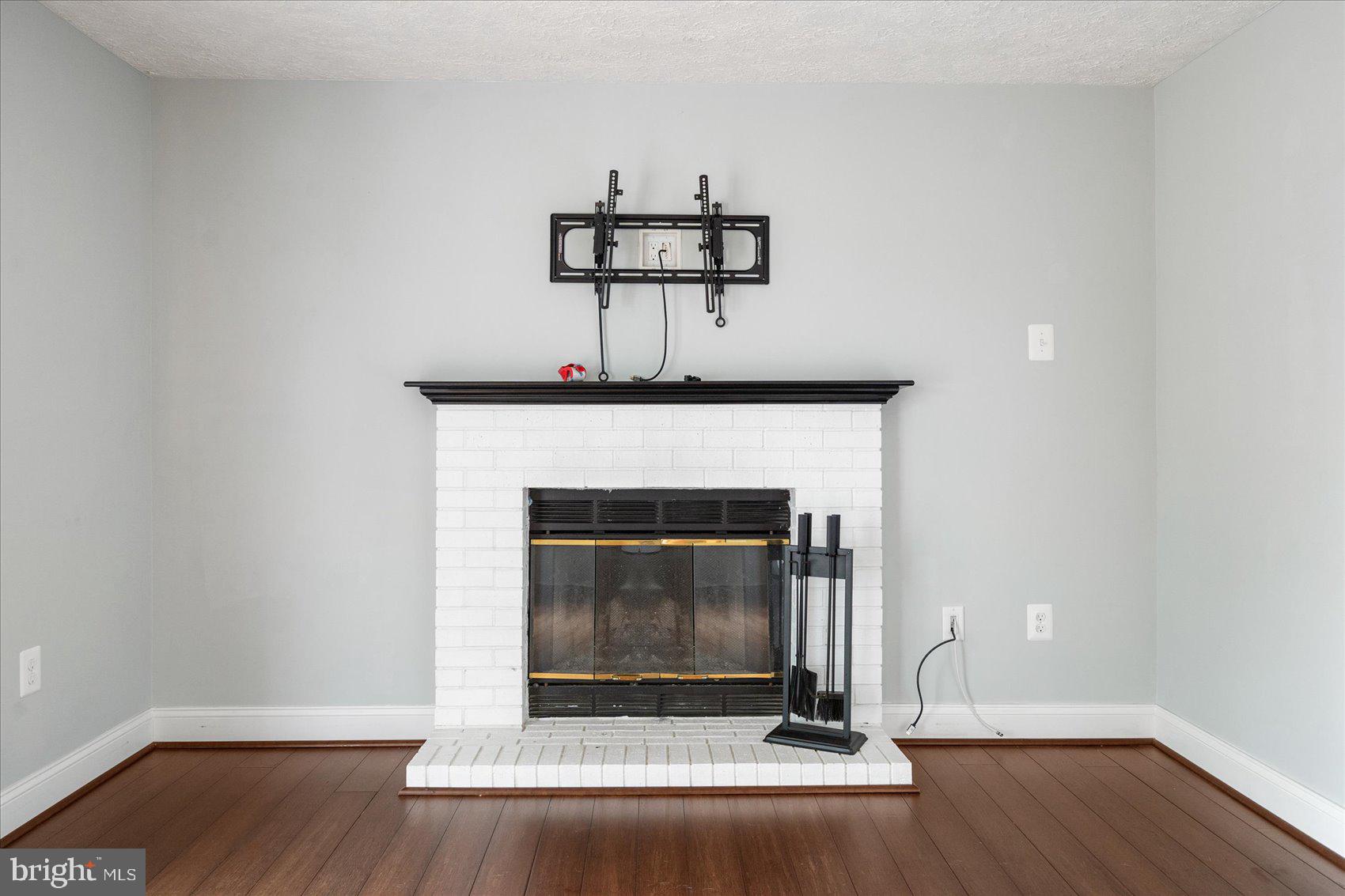 LAUREL VALLEY - Residential