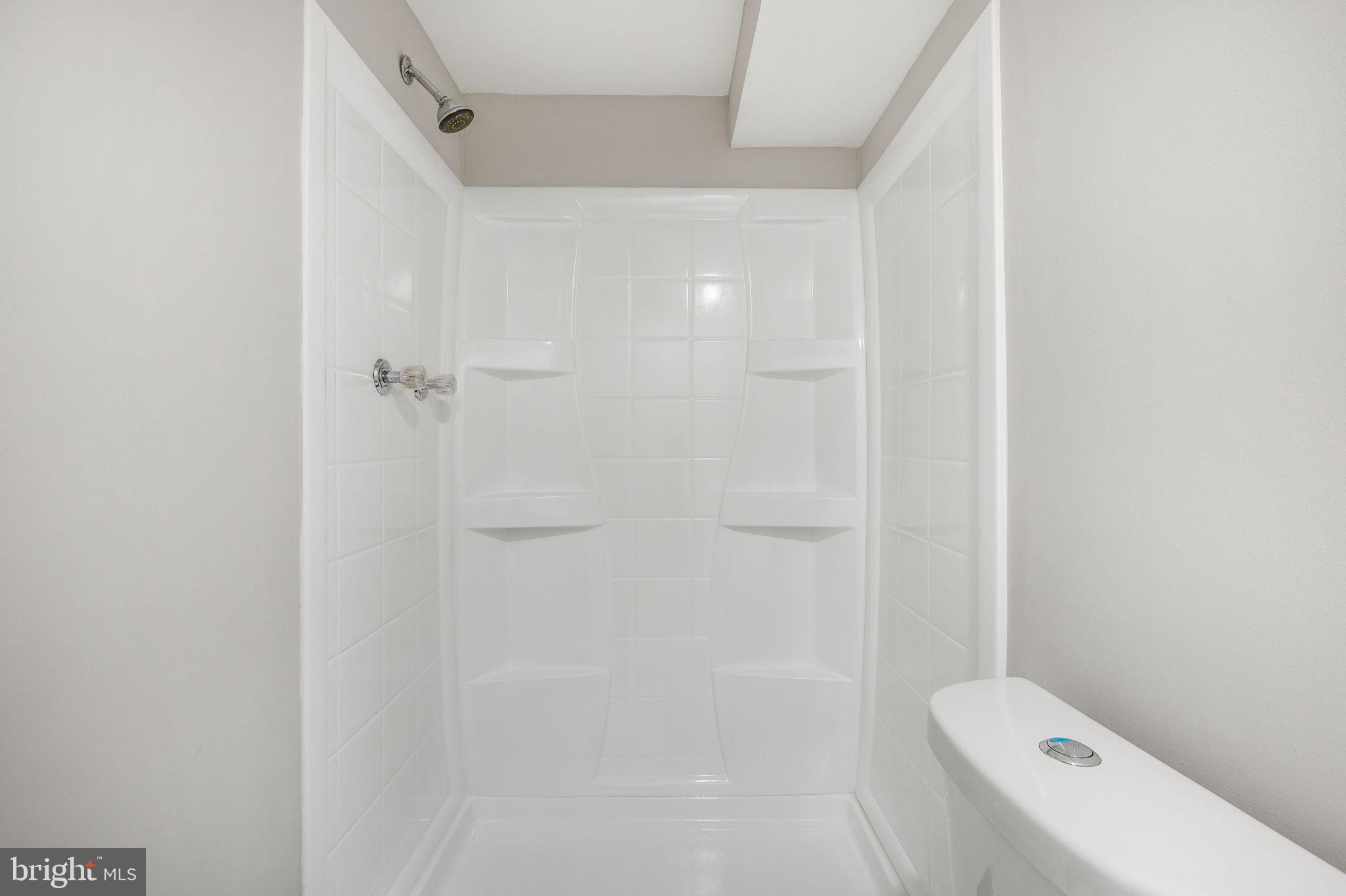 ARAGONA VILLAGE - Residential