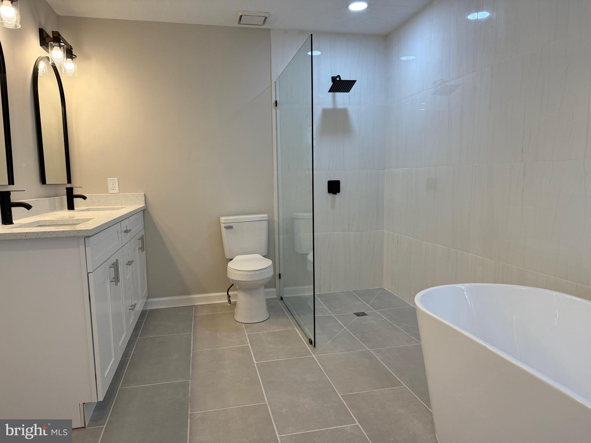 ARAGONA VILLAGE - Residential