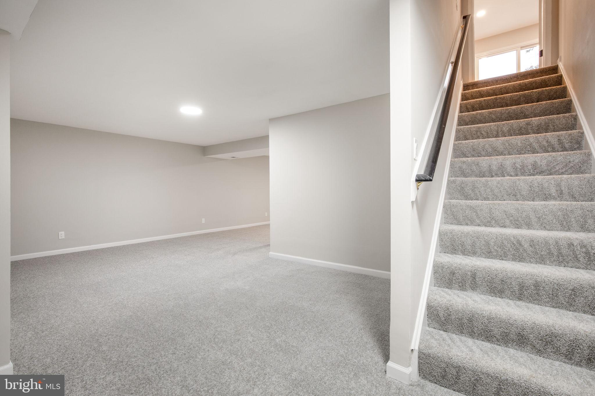 ARAGONA VILLAGE - Residential