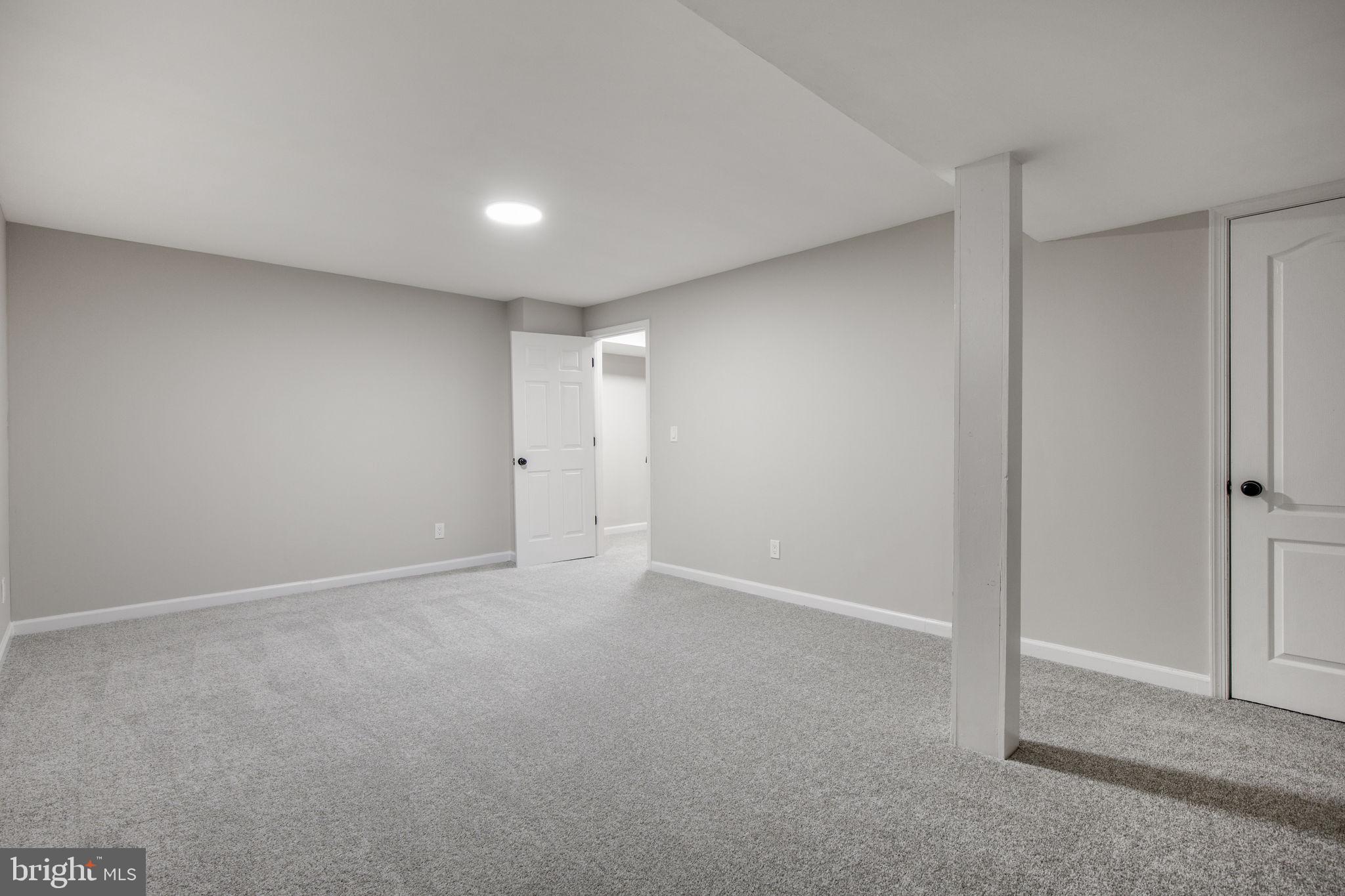 ARAGONA VILLAGE - Residential