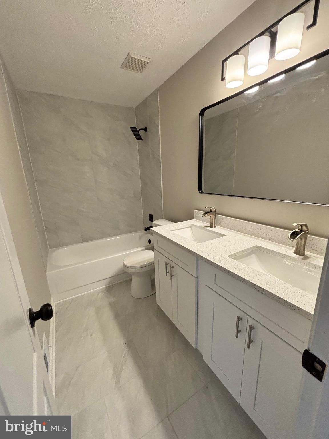 ARAGONA VILLAGE - Residential