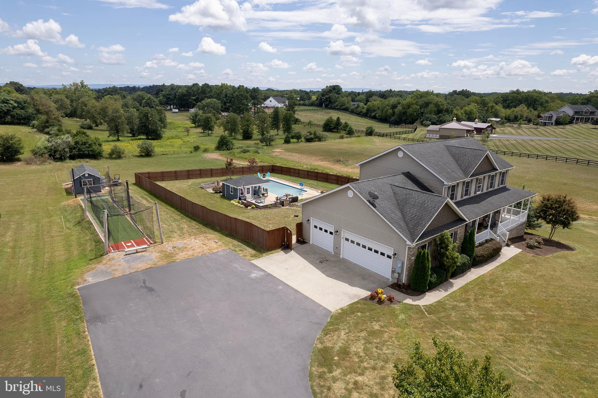 GRACE CHURCH MEADOWS - Residential