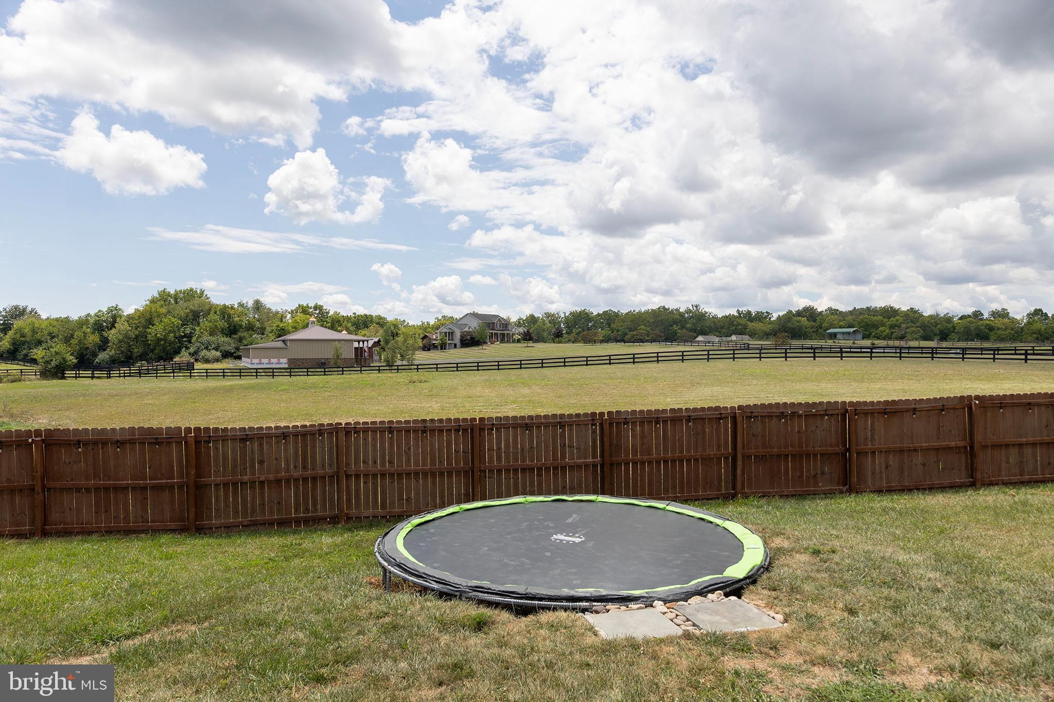 GRACE CHURCH MEADOWS - Residential