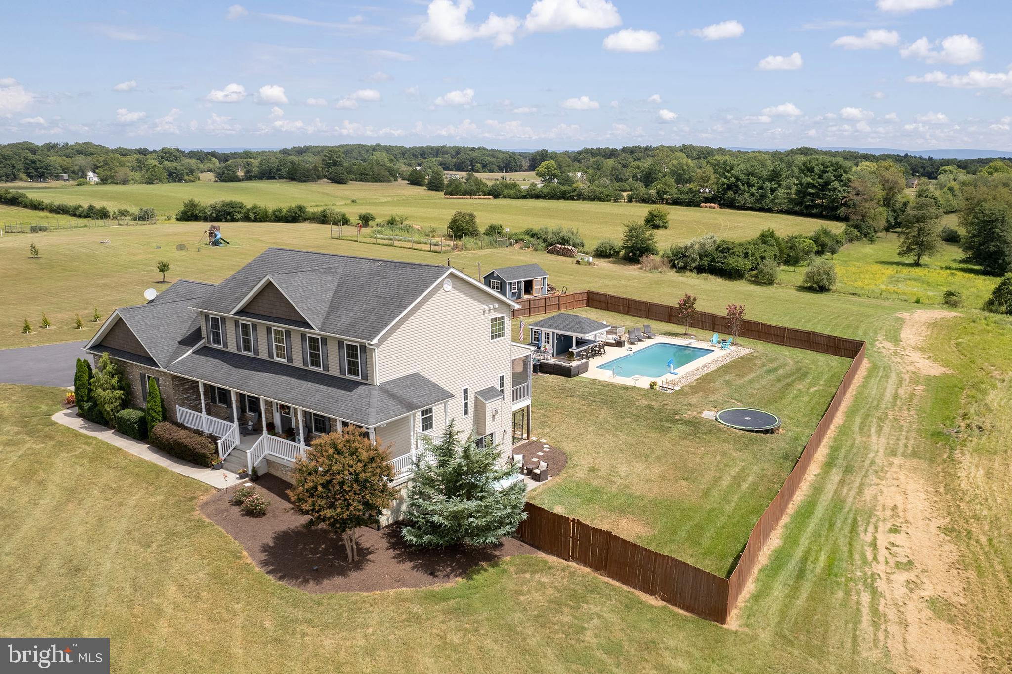 GRACE CHURCH MEADOWS - Residential