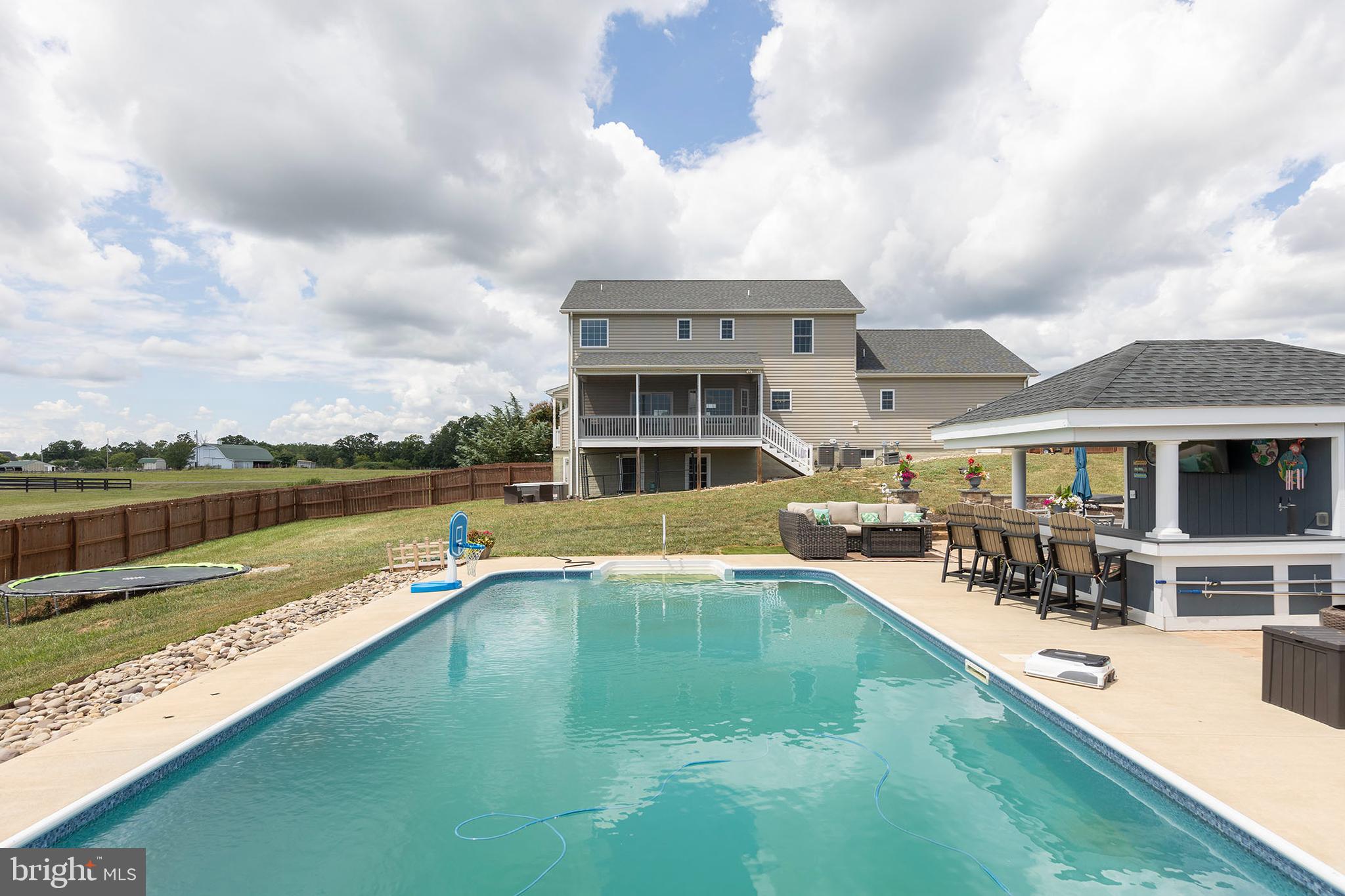 GRACE CHURCH MEADOWS - Residential