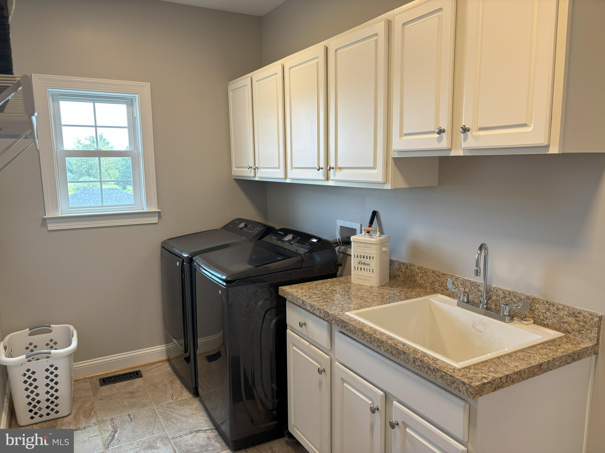 GRACE CHURCH MEADOWS - Residential