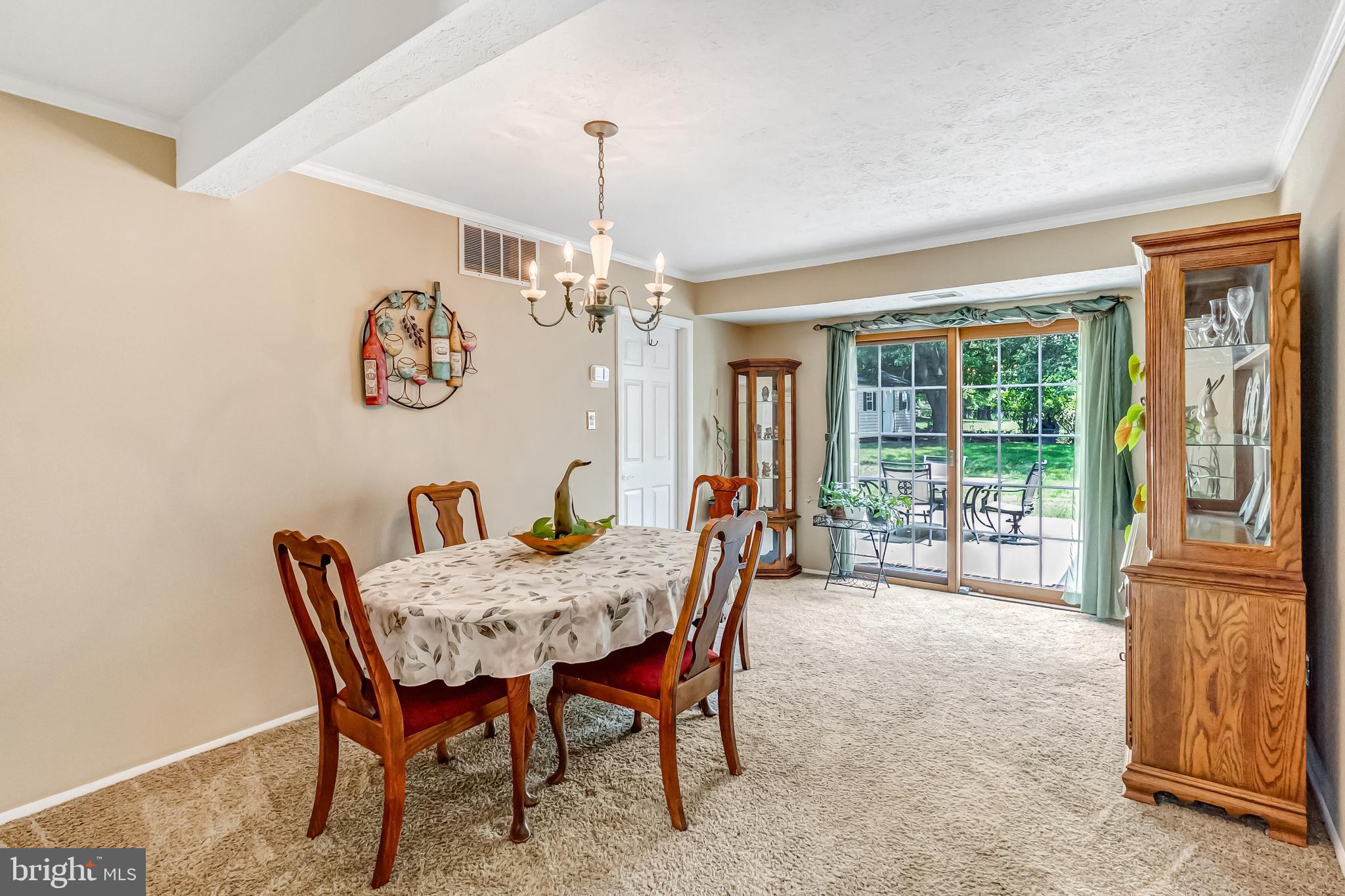 8137 WINDMILL COURT