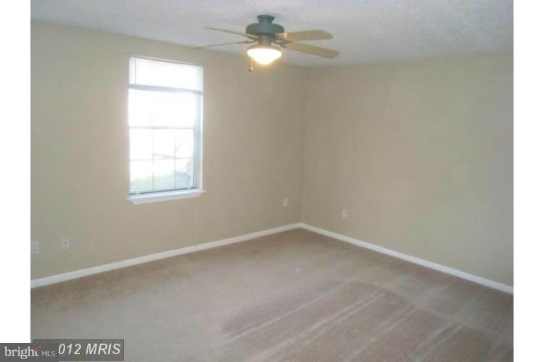 HUNTERS SQUARE - Residential Lease