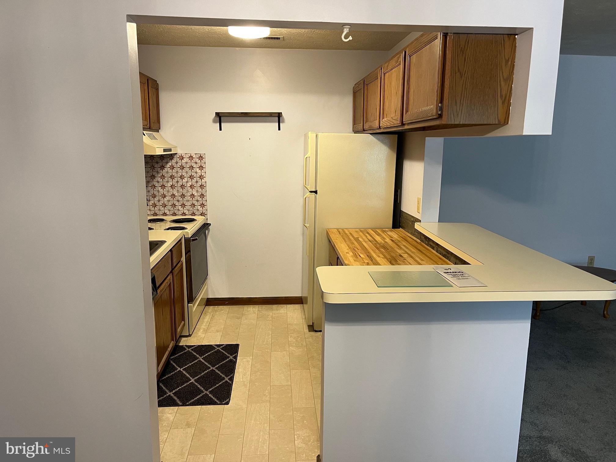 23243 ROSEWOOD COURT C-9