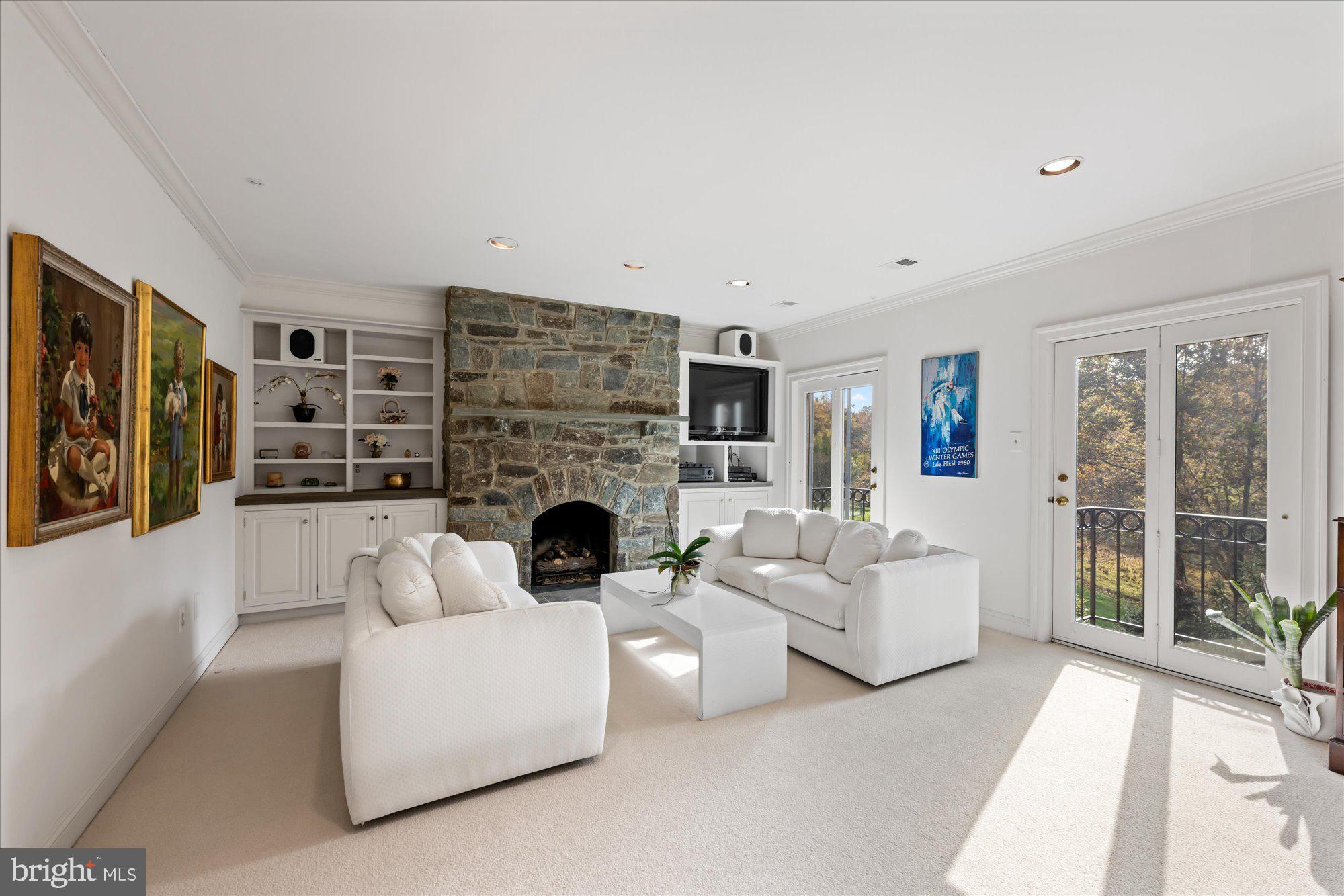 AVENEL - Residential