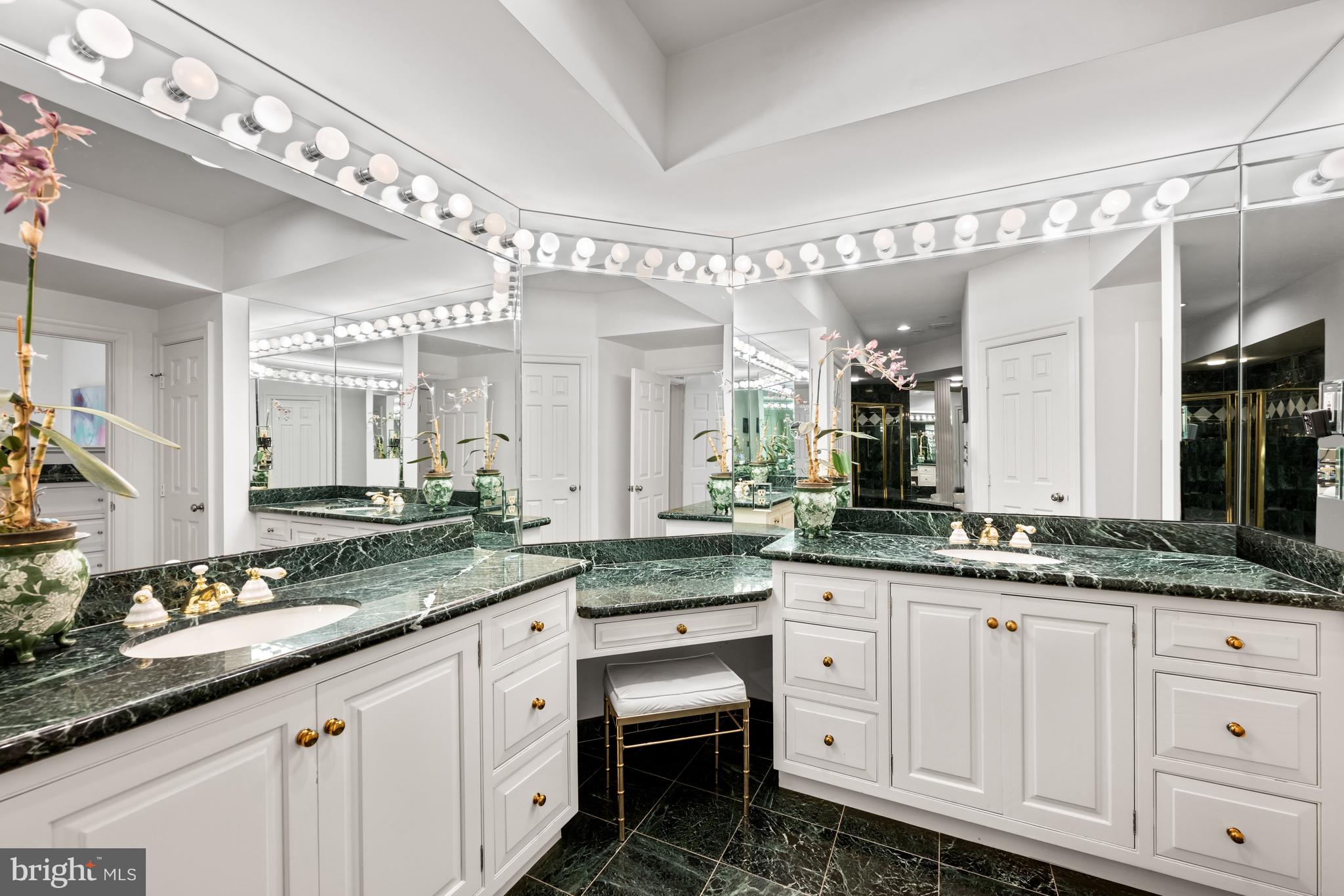 AVENEL - Residential