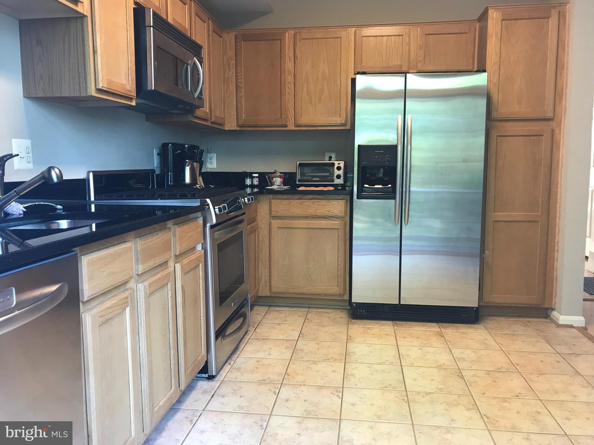 SUTTON RIDGE - Residential Lease