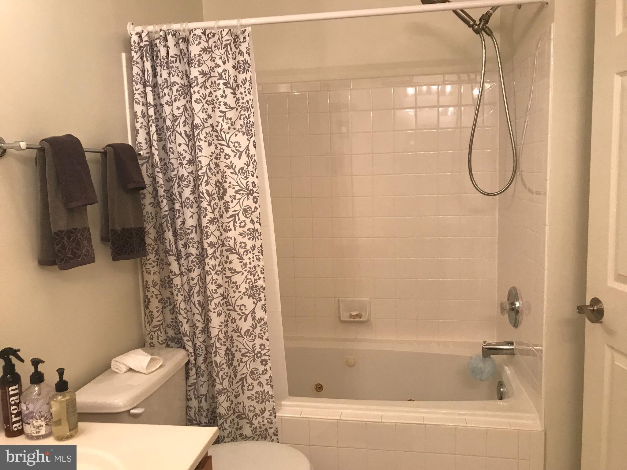 SUTTON RIDGE - Residential Lease