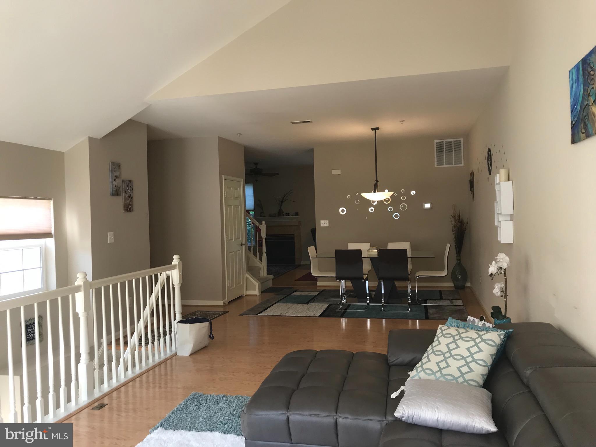 SUTTON RIDGE - Residential Lease