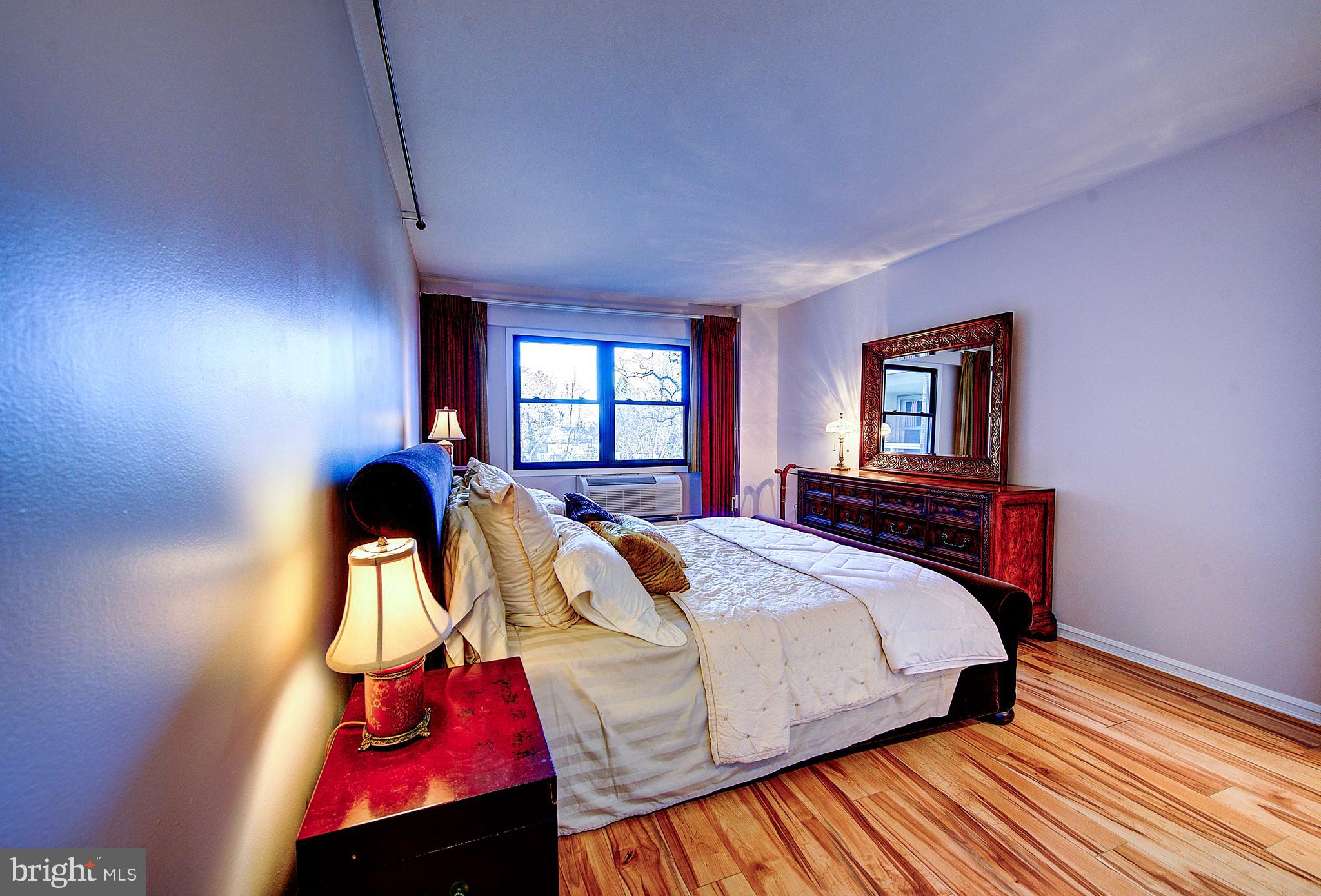 ELKINS PARK HOUSE - Residential