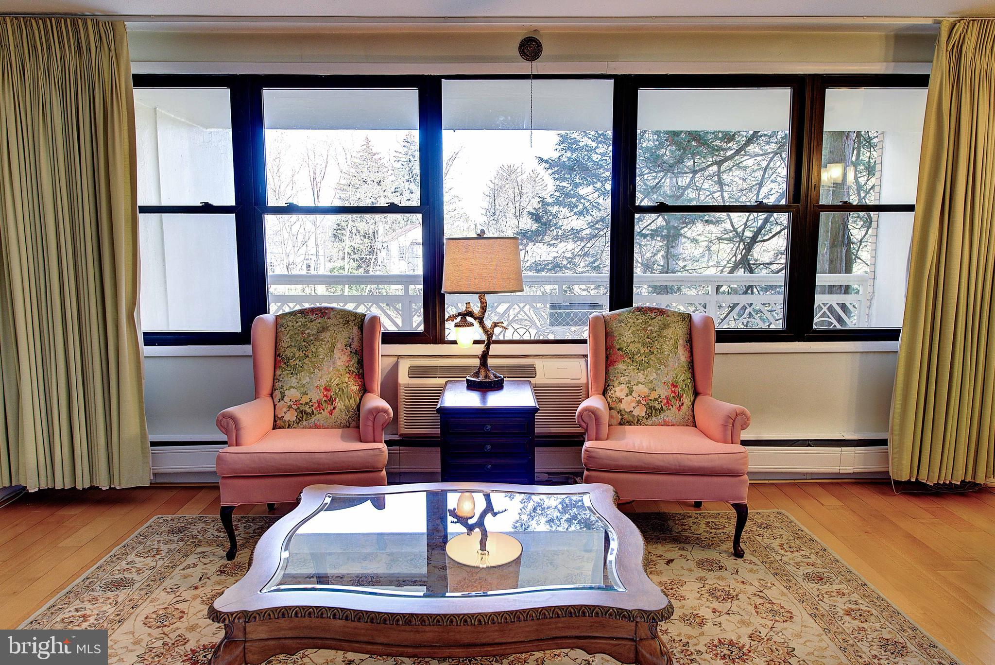 ELKINS PARK HOUSE - Residential