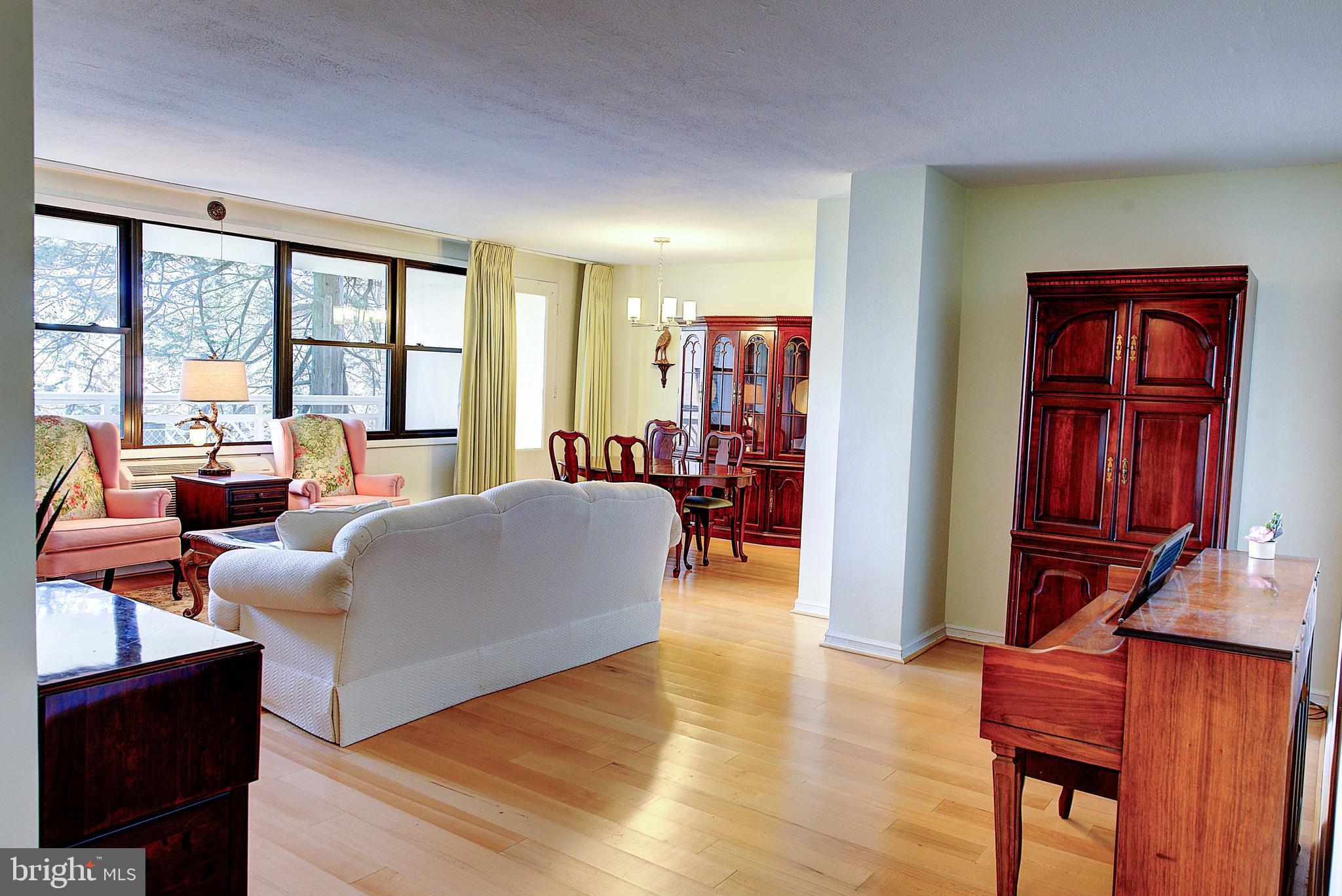 ELKINS PARK HOUSE - Residential