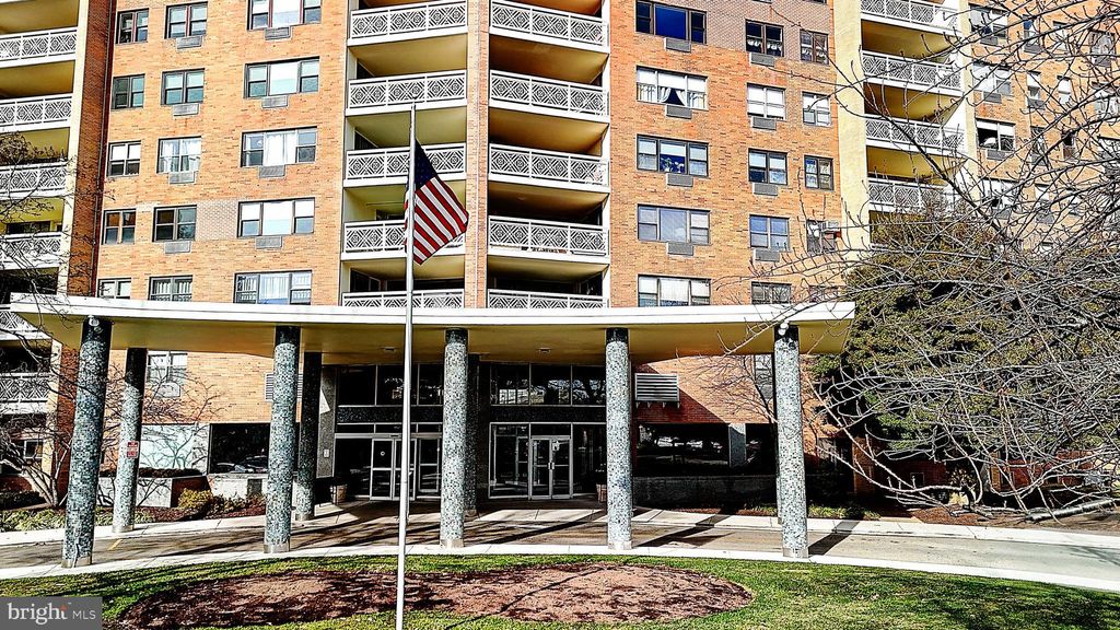 Photo of 7900 Old York Road #304B, ELKINS PARK, PA 19027 (MLS # PAMC2164308)