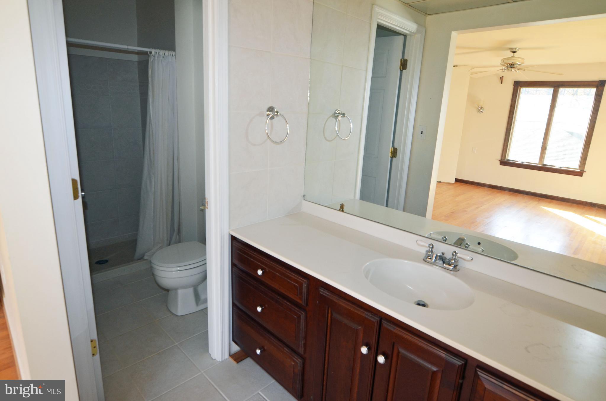 CANTERBURY WOODS - Residential