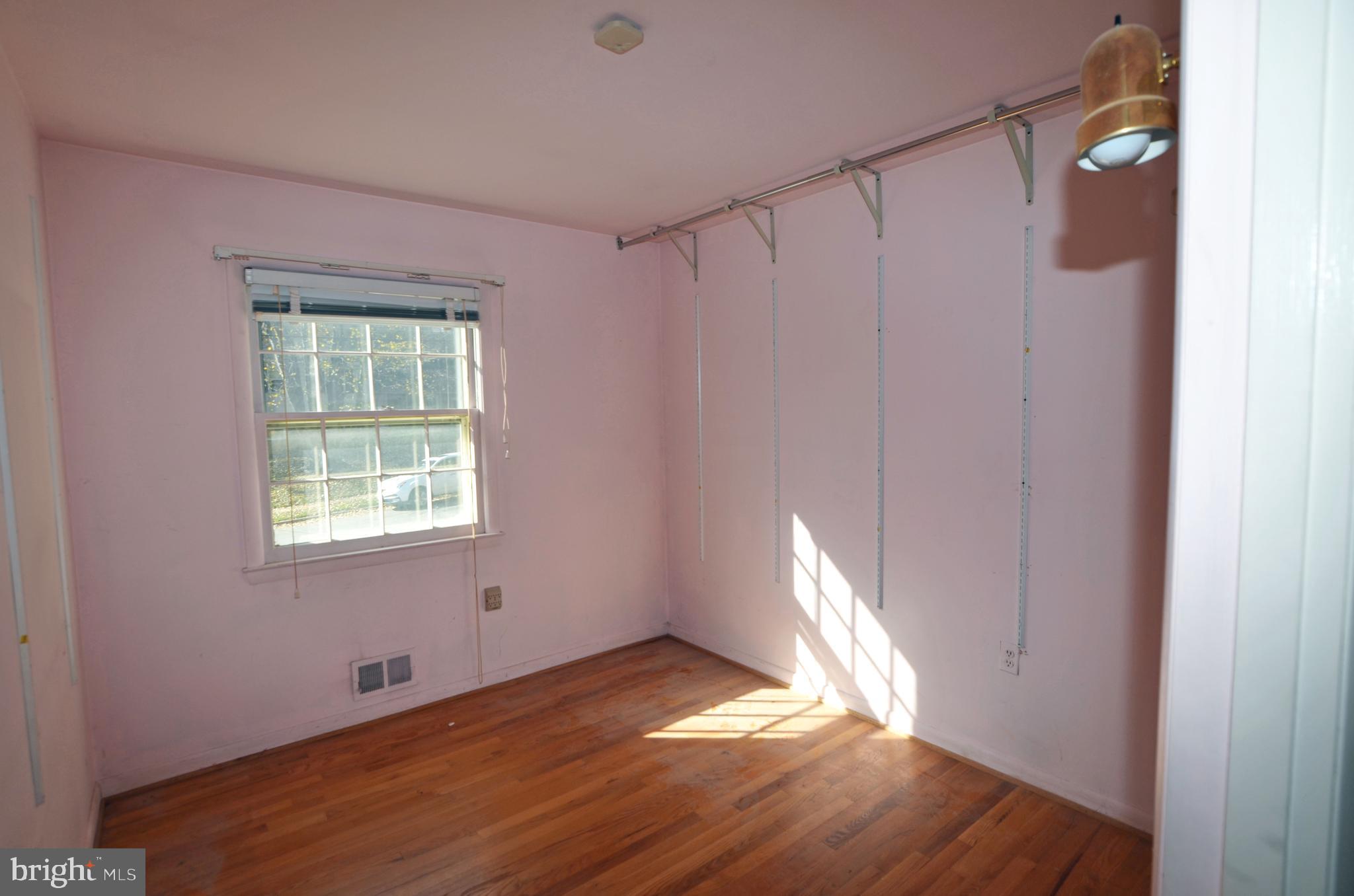 CANTERBURY WOODS - Residential