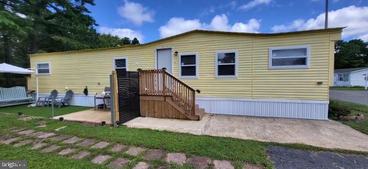 160 CHESTNUT DR