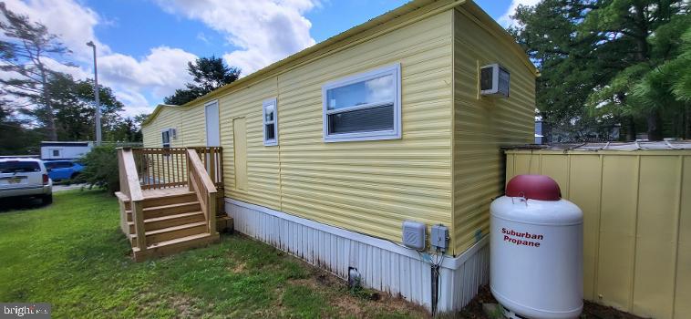 160 CHESTNUT DR