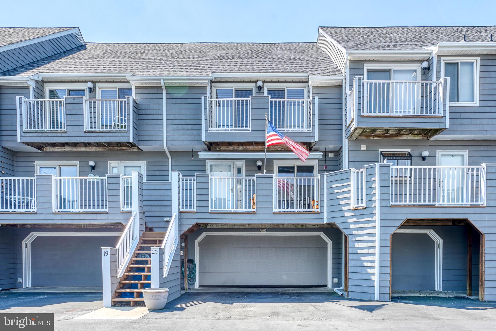 Large spectacular townhome in the gated community of the prestigious Harbour Island, home of The White Marlin Open. This unit is one of the largest townhouses in the Harbour Island community. Excellent condition, three-bedroom, 2.5 baths, large, floored garage, bonus room. It has the best view of the weigh in scales for the White Marlin Tournament. Never rented, but great rental potential. Well-kept and updated. This is a must see to appreciate the beauty of this unit Boat slip available for purchase separately, with the sale of the unit. Price is for the unit. Boat slips are available for the exclusive use of Harbour Island Condominium Association owners only and conveyed by a Deed of Easement. Inquiries for availability and pricing are all subject to change.