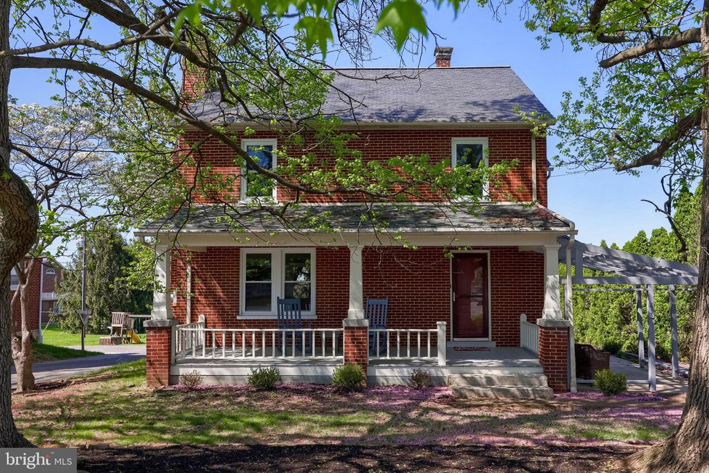 Photo of 1995 Old Philadelphia Pike, LANCASTER, PA 17602 (MLS # PALA2068962)