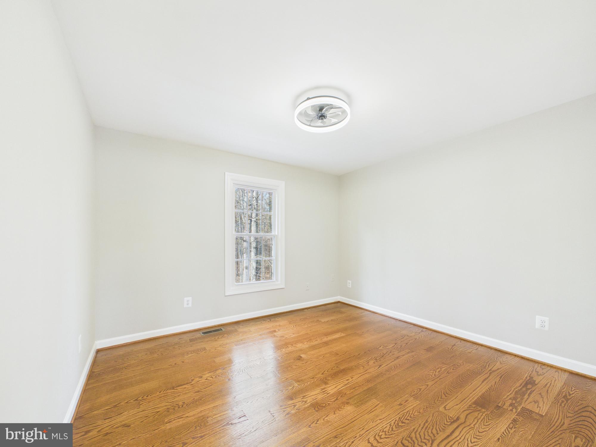 POTOMAC LAKES - Residential