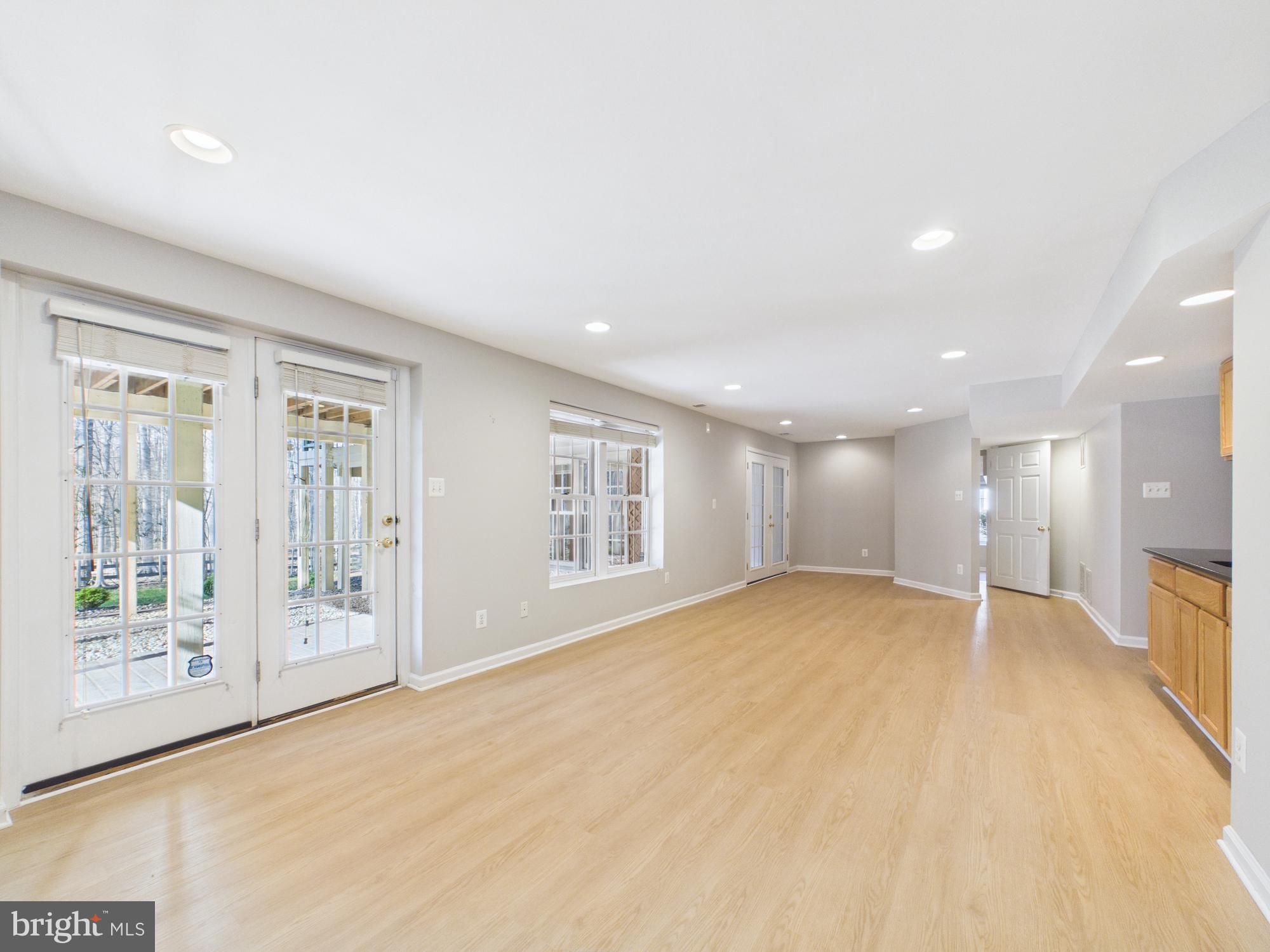 POTOMAC LAKES - Residential