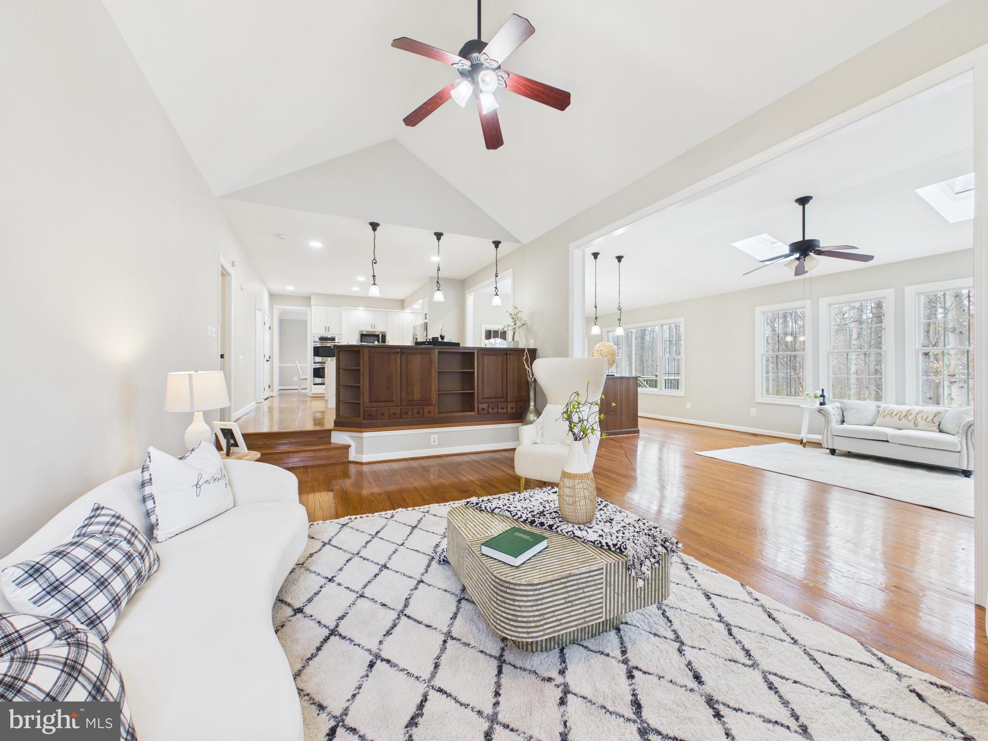 POTOMAC LAKES - Residential