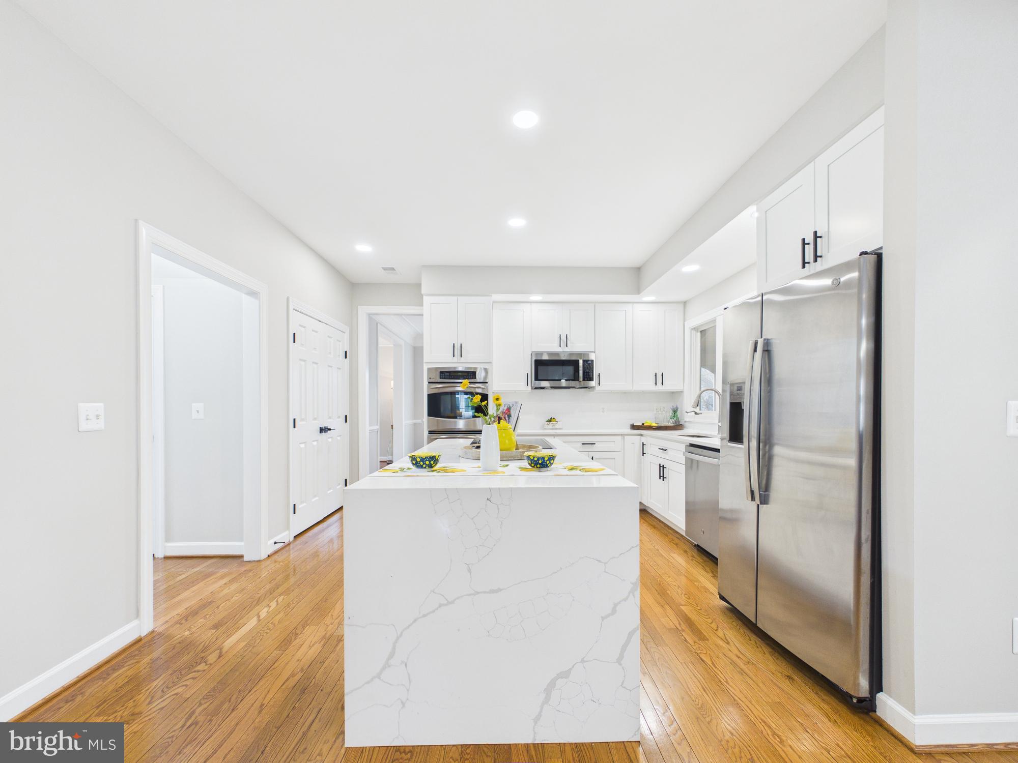 POTOMAC LAKES - Residential