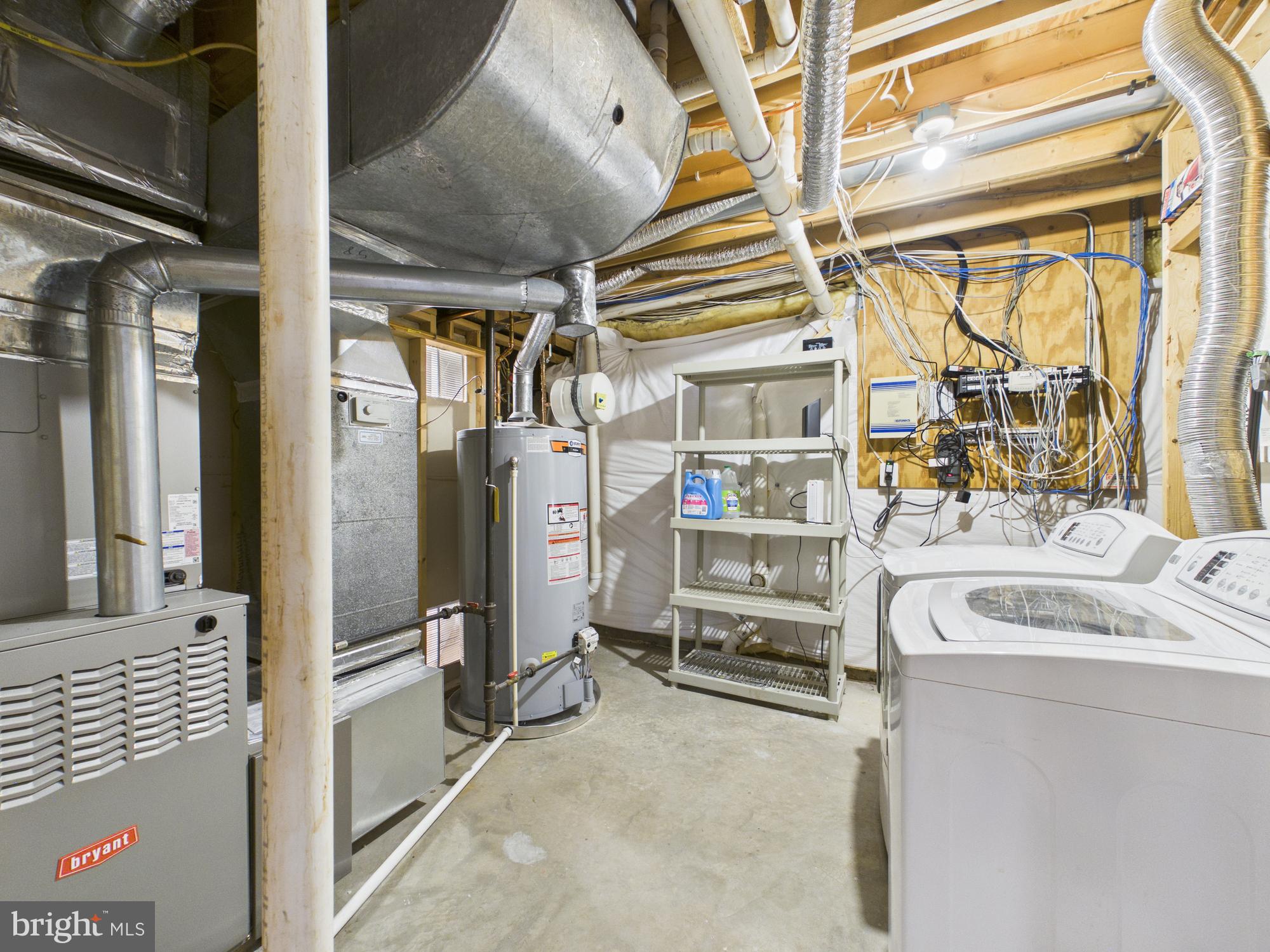 POTOMAC LAKES - Residential