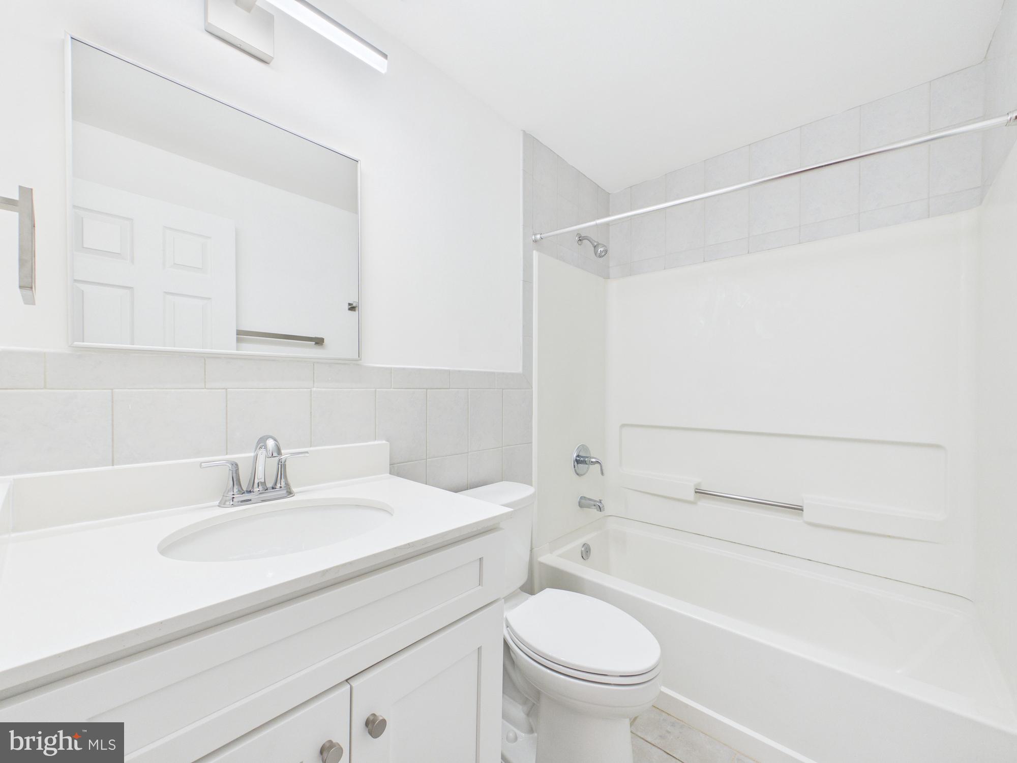 POTOMAC LAKES - Residential