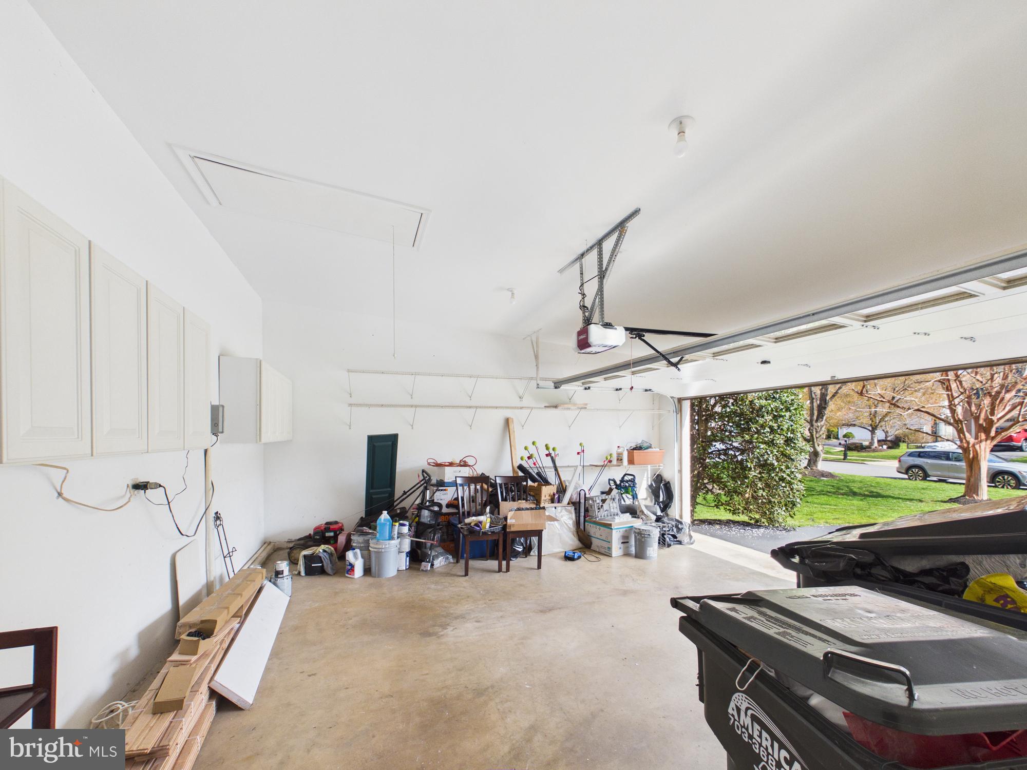 POTOMAC LAKES - Residential