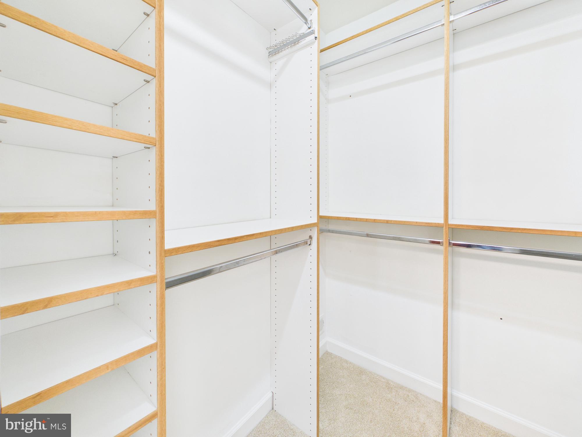 POTOMAC LAKES - Residential