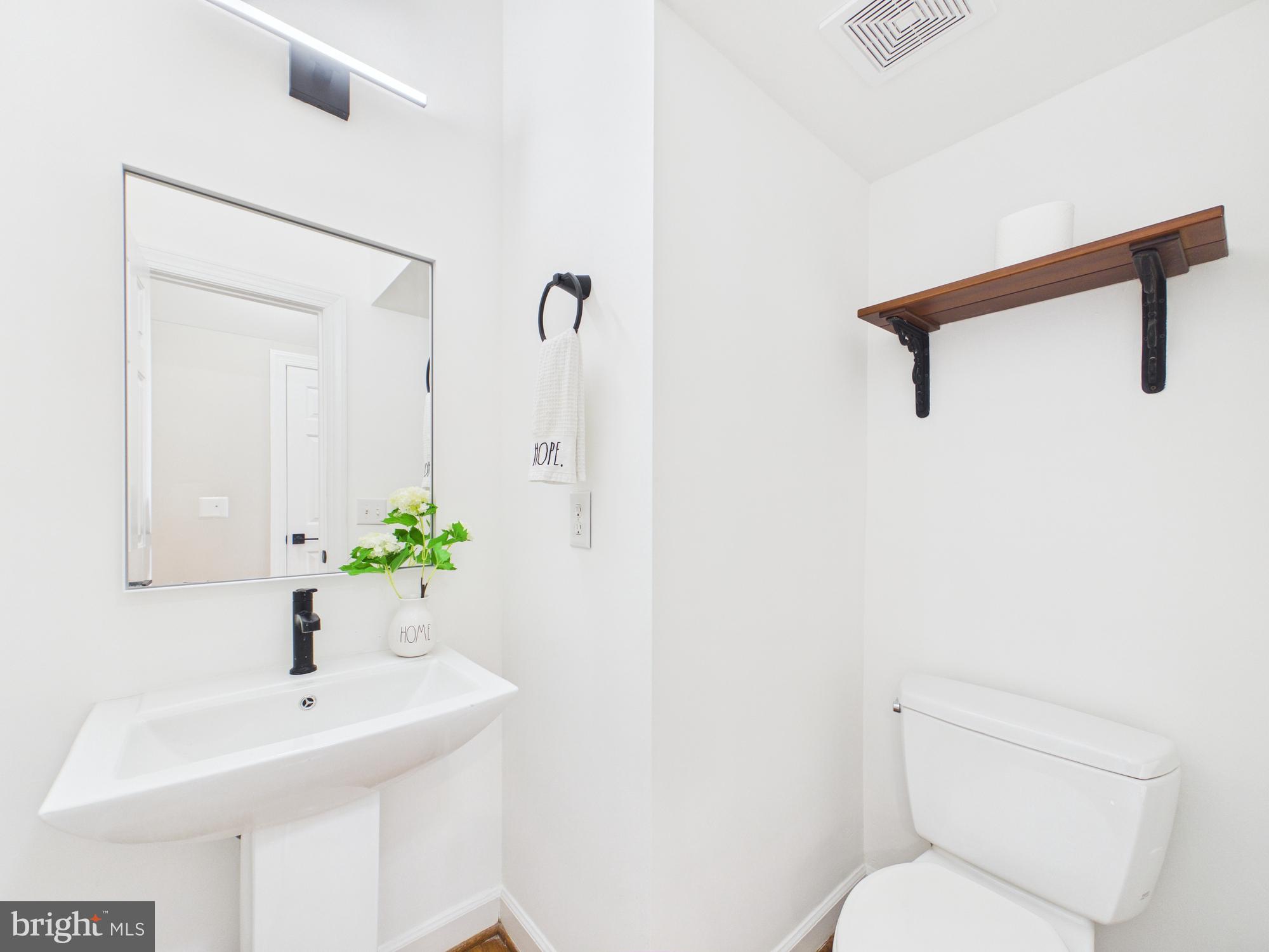 POTOMAC LAKES - Residential