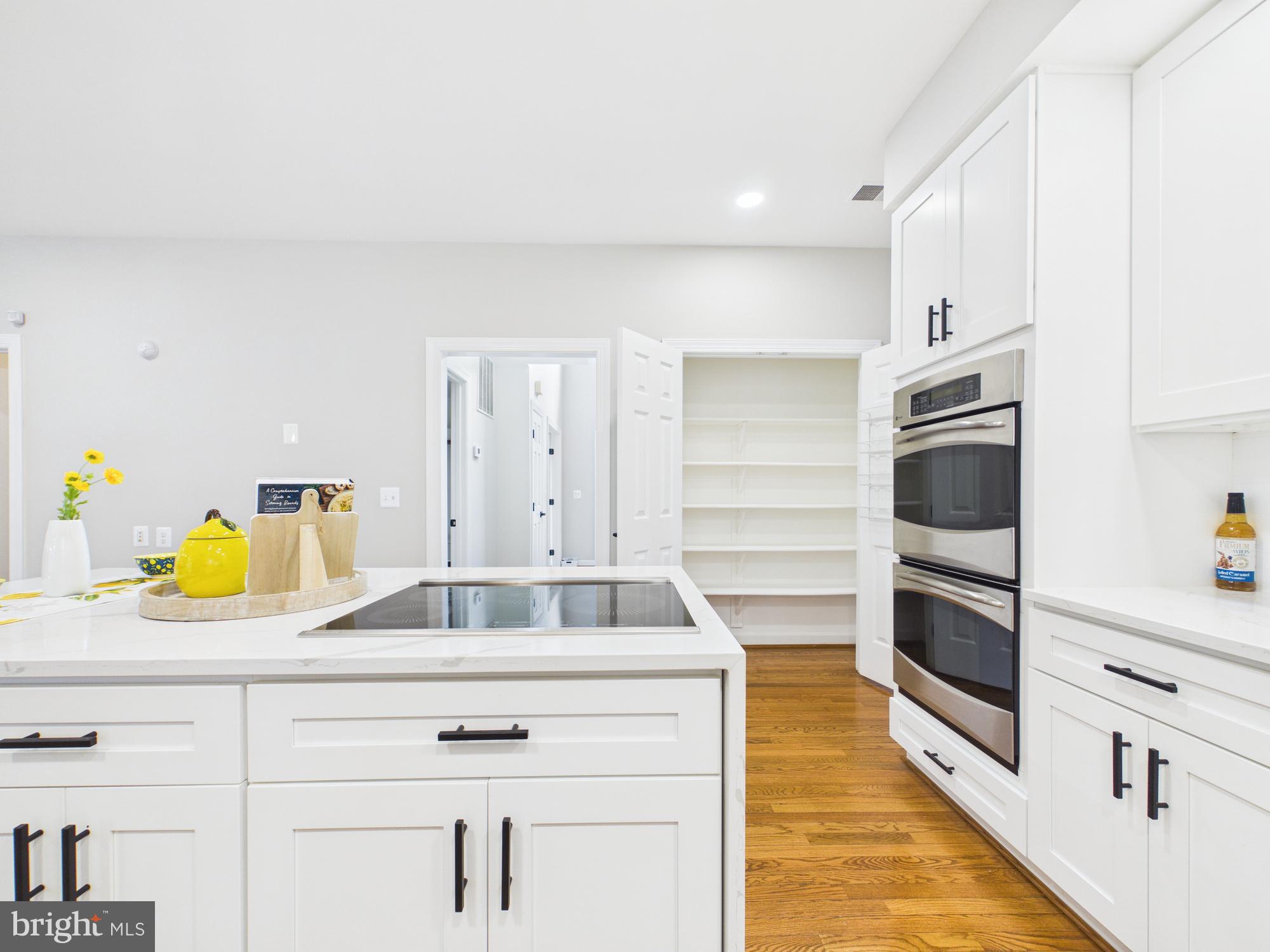 POTOMAC LAKES - Residential