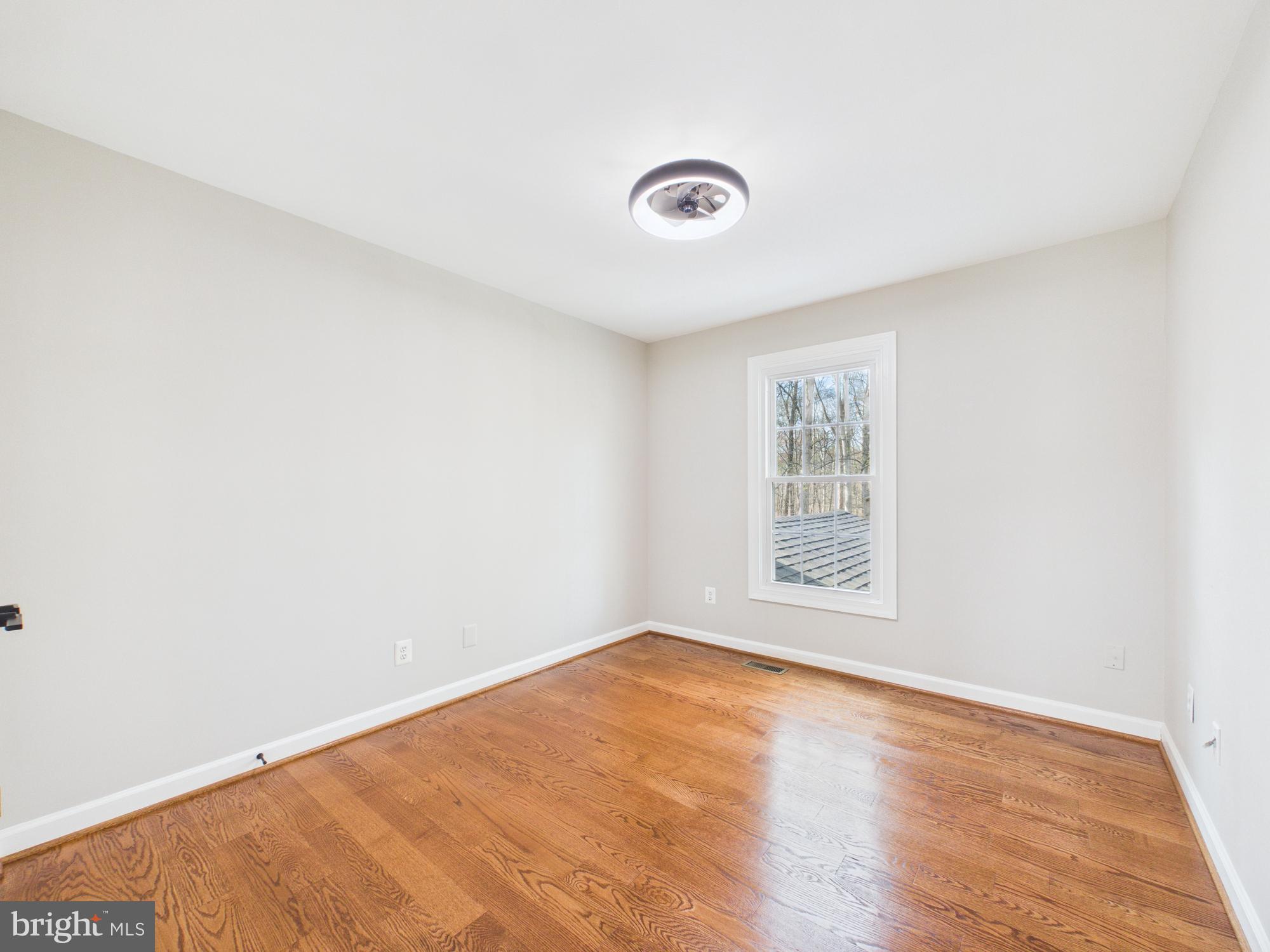 POTOMAC LAKES - Residential