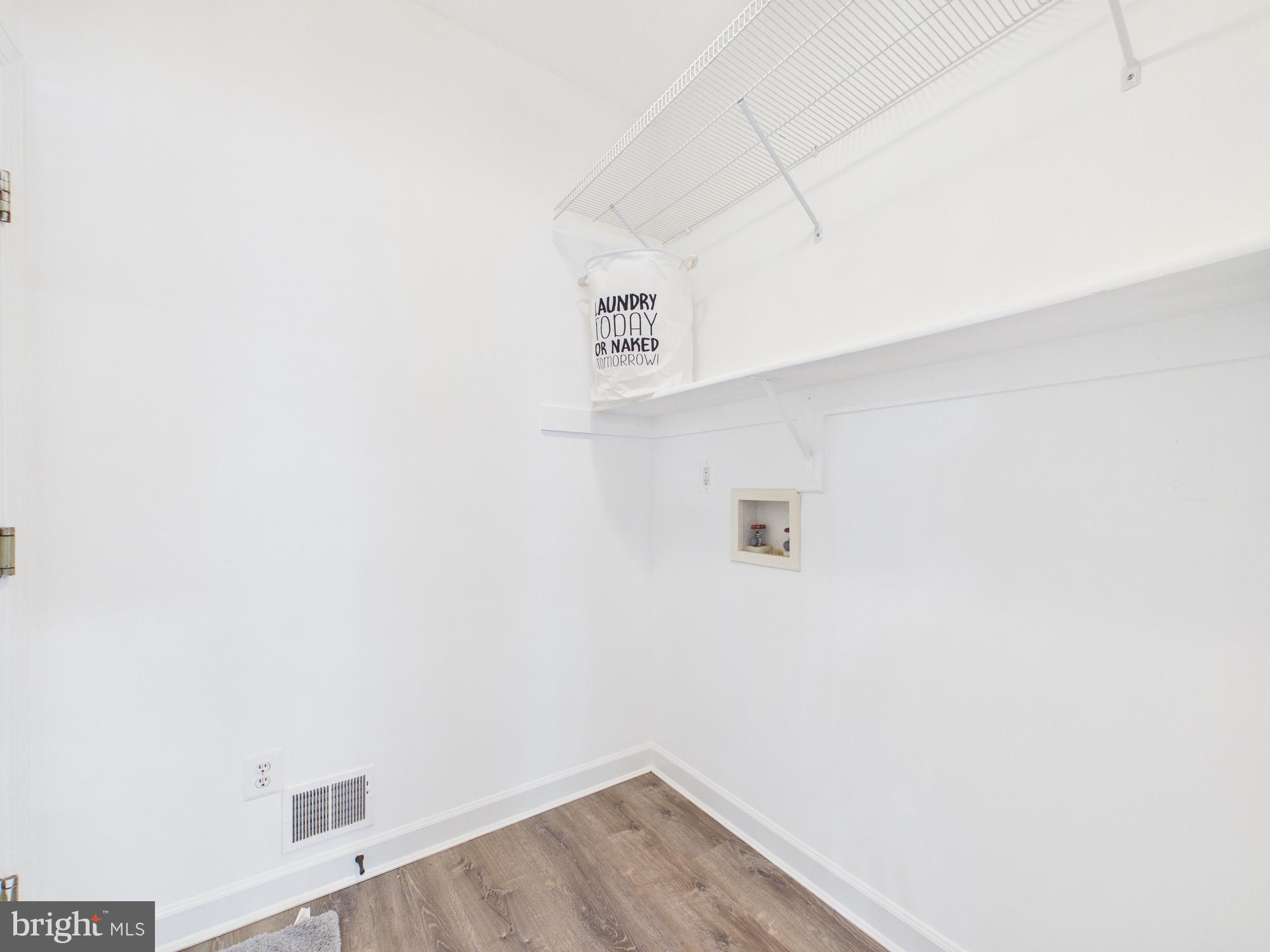 POTOMAC LAKES - Residential