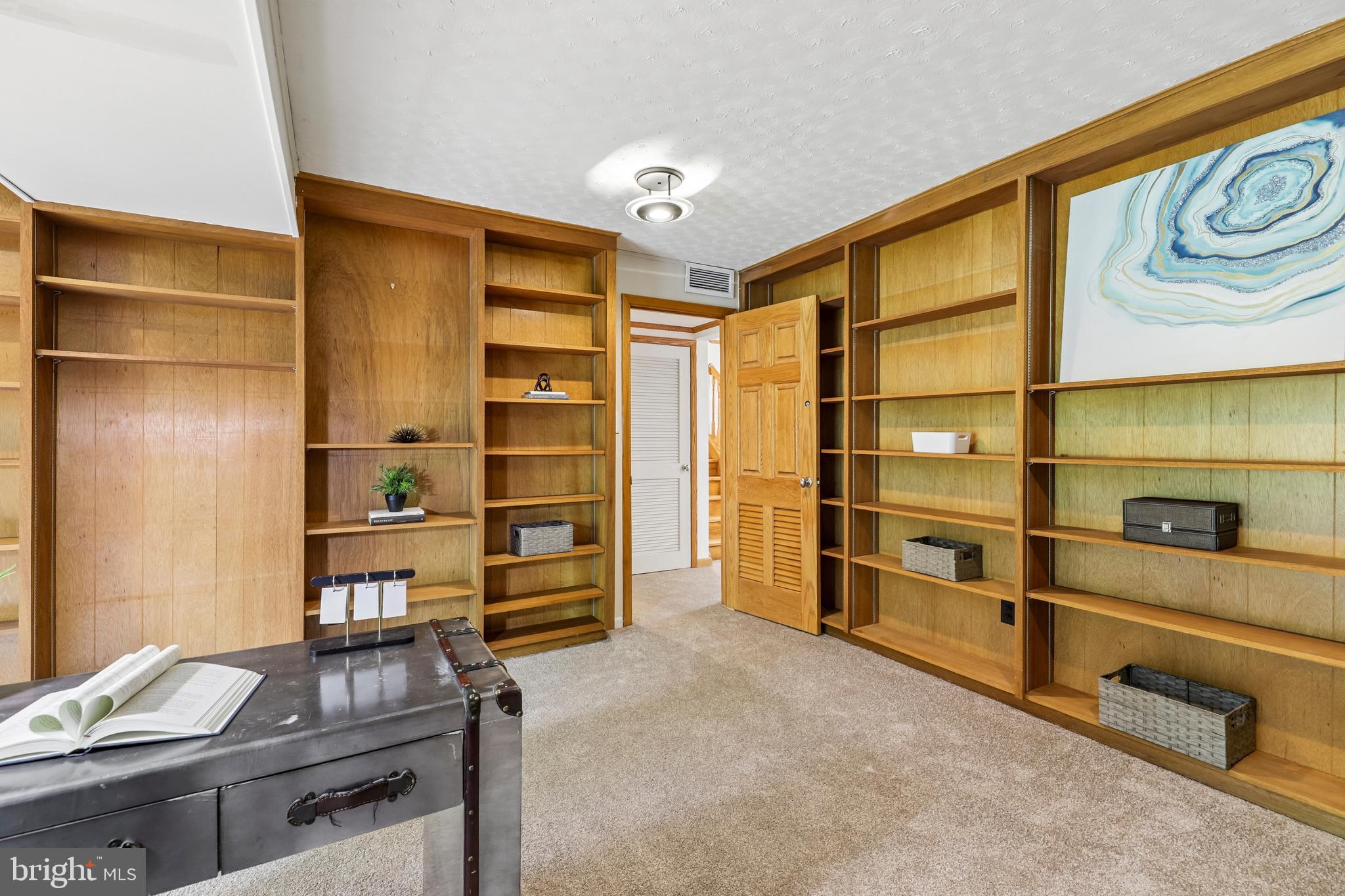 ROLLINGWOOD - Residential