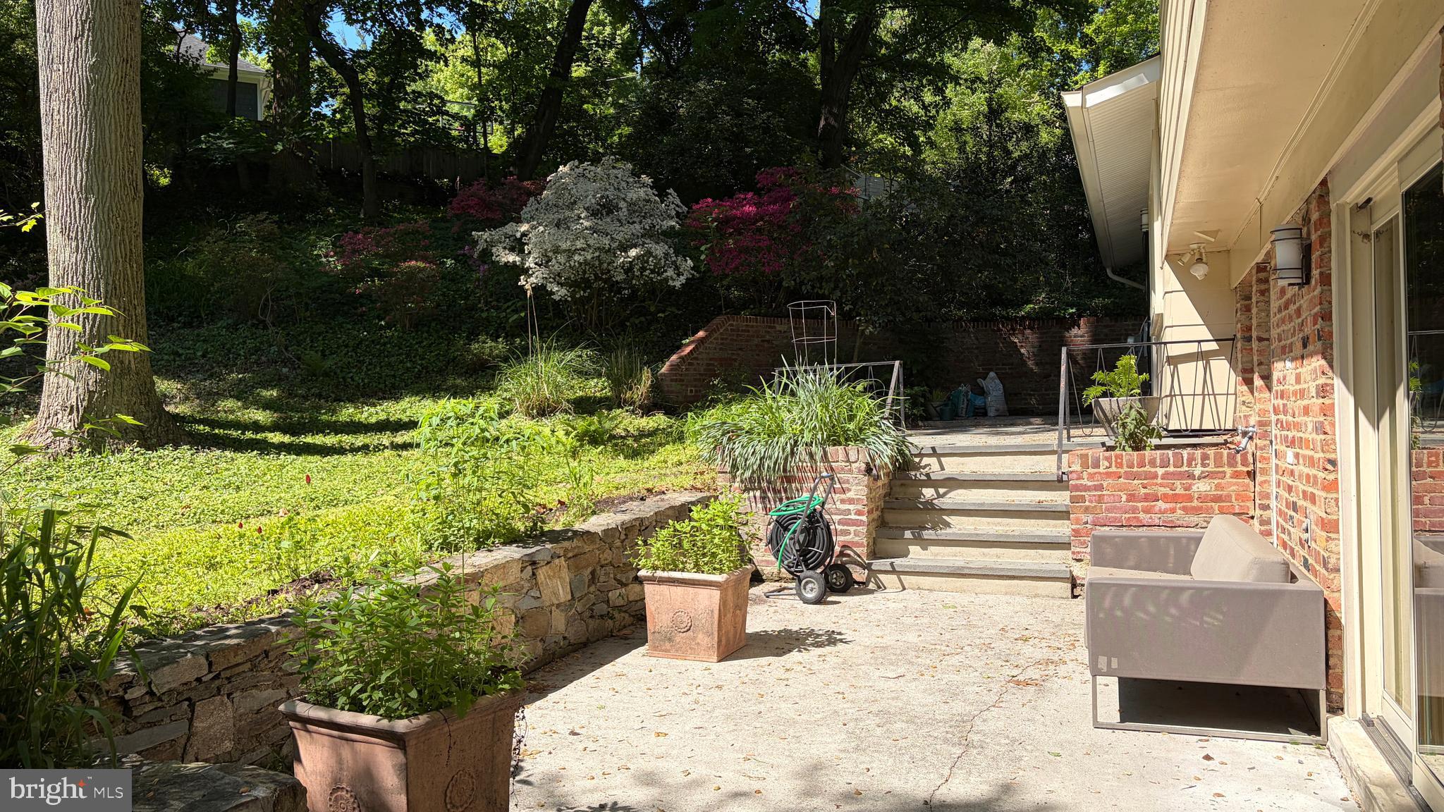 ROLLINGWOOD - Residential