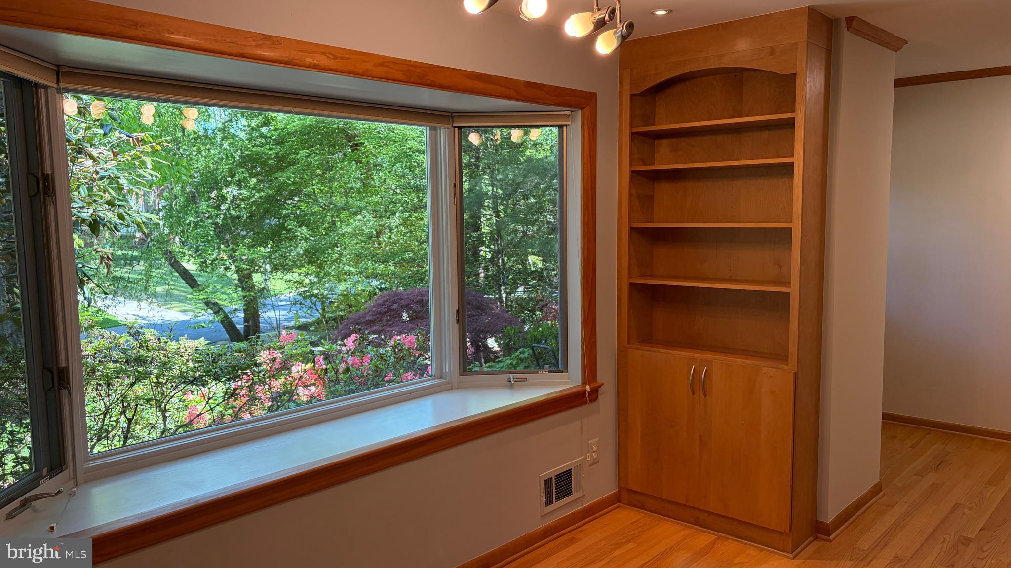 ROLLINGWOOD - Residential