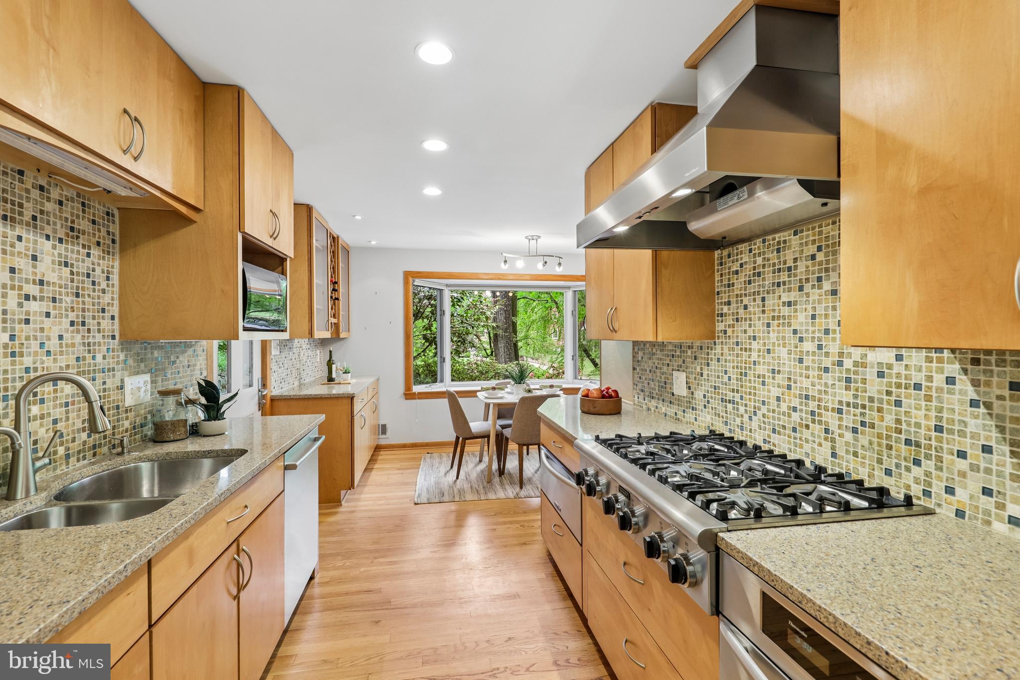 ROLLINGWOOD - Residential